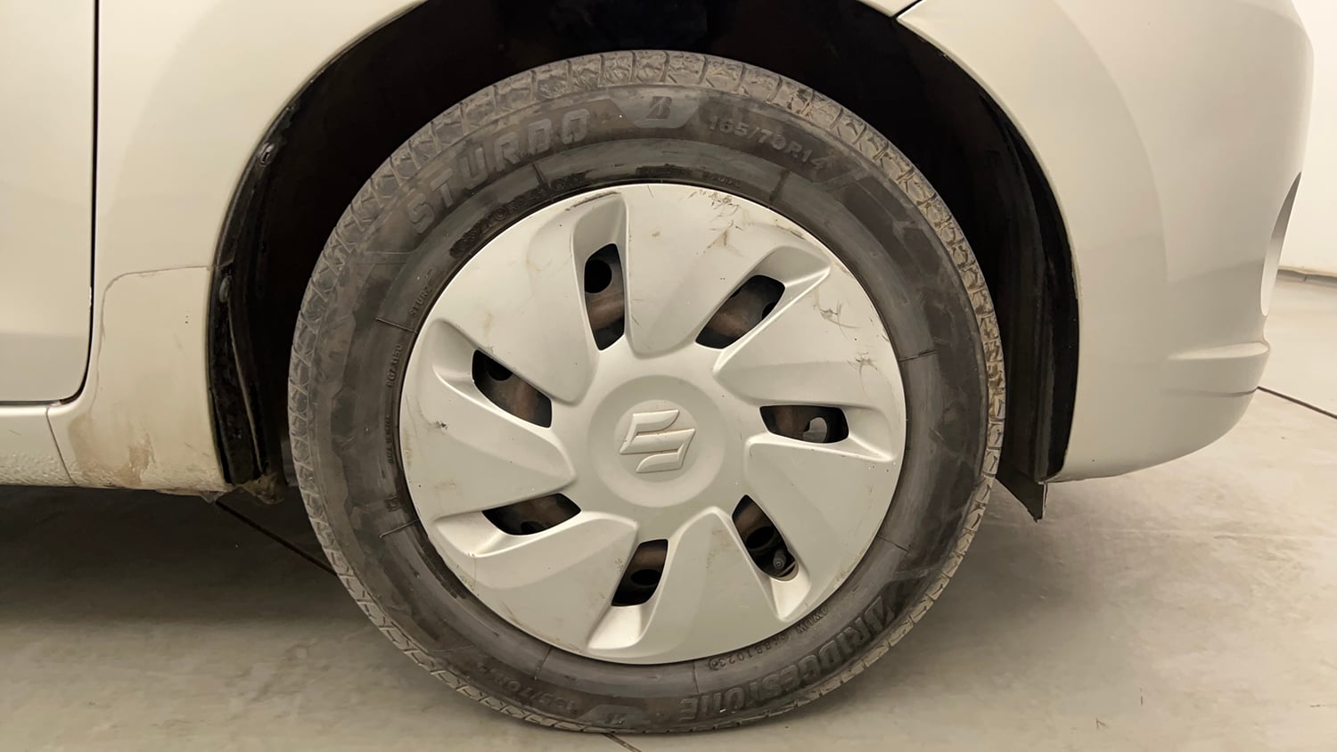 Used 2017 Maruti Suzuki Celerio VXi CNG Cng Manual tyres RIGHT FRONT TYRE RIM VIEW