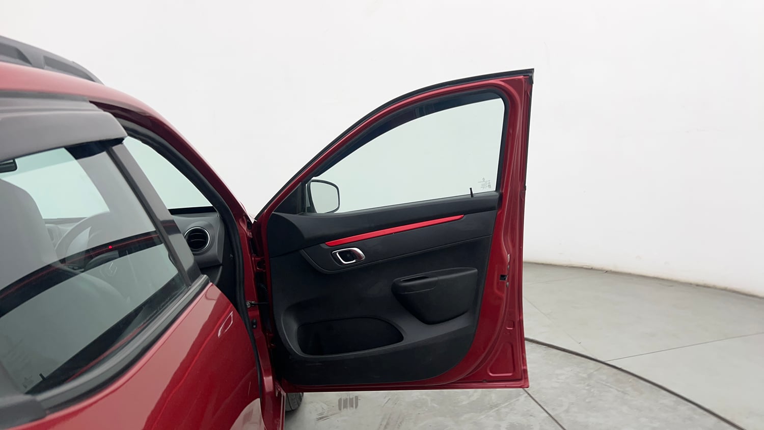 Used 2018 Renault Kwid 1.0 RXT AMT Petrol Automatic interior RIGHT FRONT DOOR OPEN VIEW