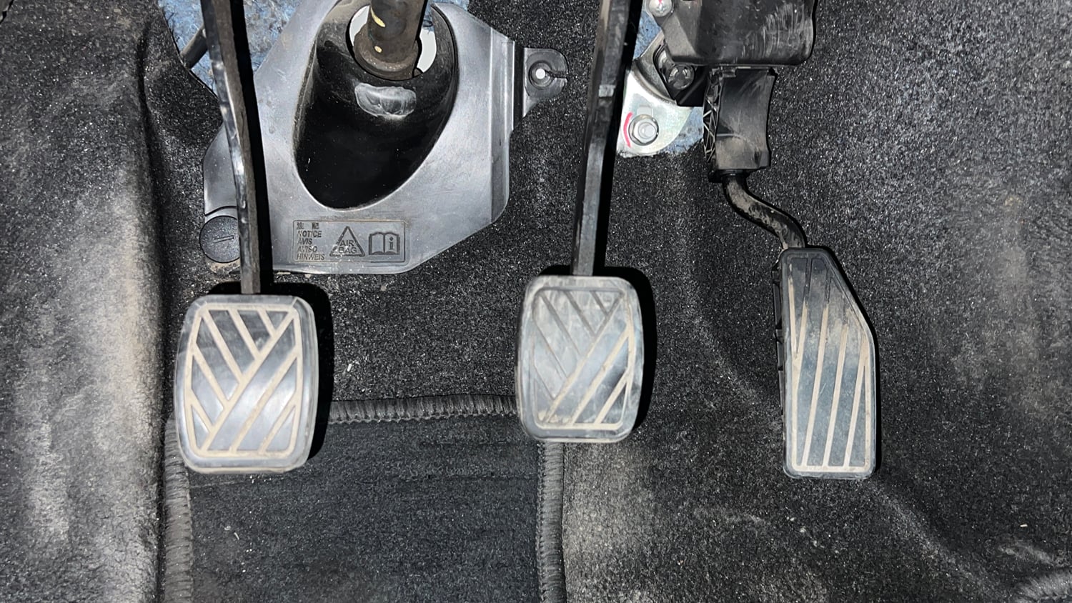 Used 2022 Maruti Suzuki Wagon R LXi (O) 1.0 CNG Cng Manual interior PEDALS VIEW