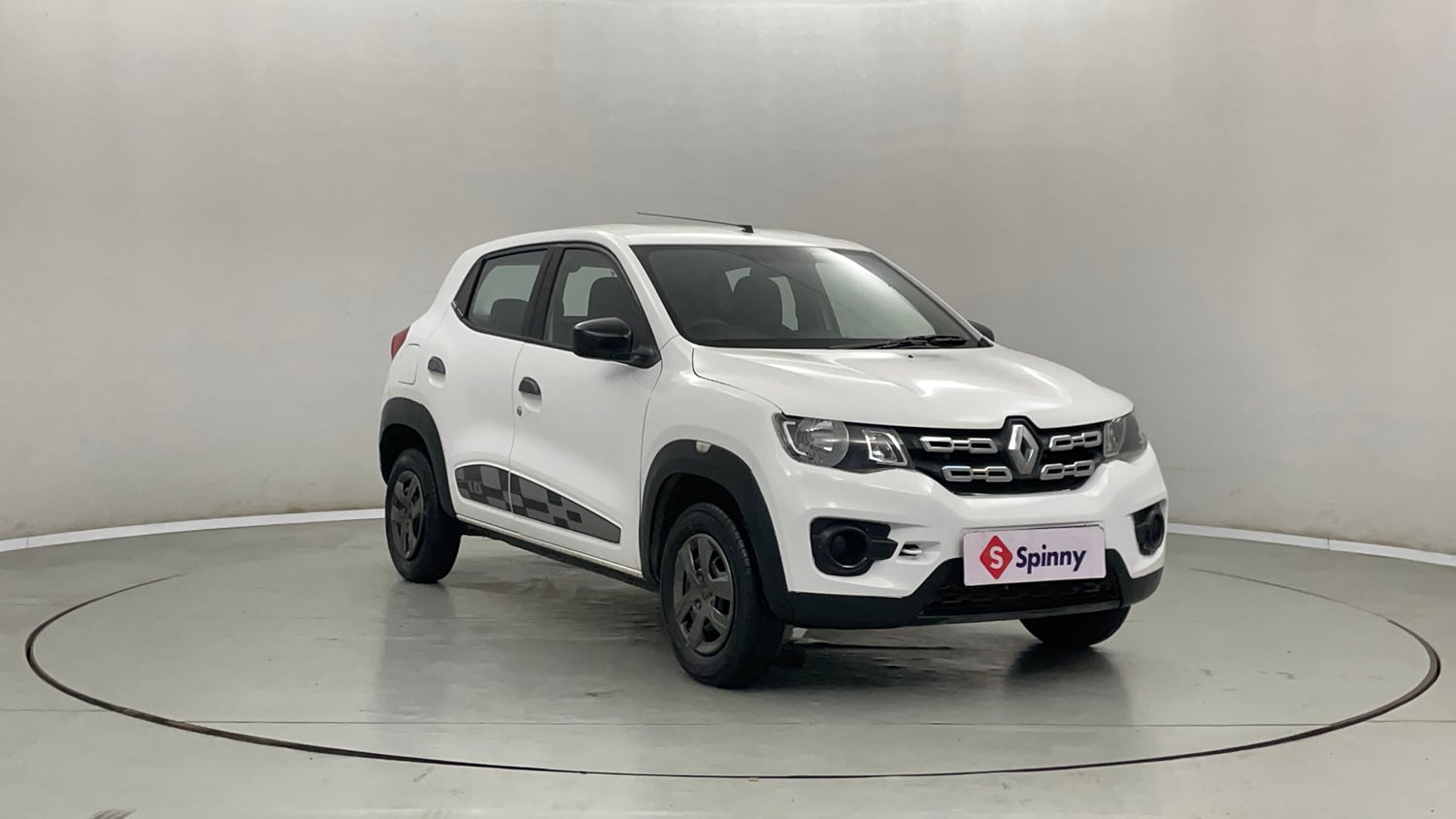 Used 2017 Renault Kwid 1.0 RXL Petrol Manual exterior RIGHT FRONT CORNER VIEW