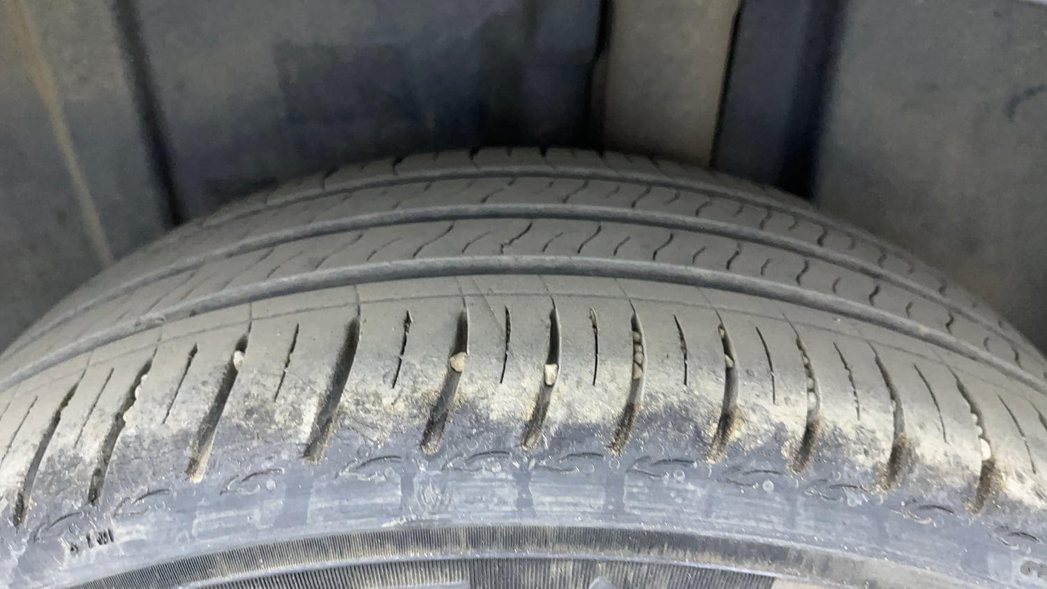 Used 2023 Skoda Slavia Style 1.0L TSI AT Petrol Automatic tyres LEFT REAR TYRE TREAD VIEW