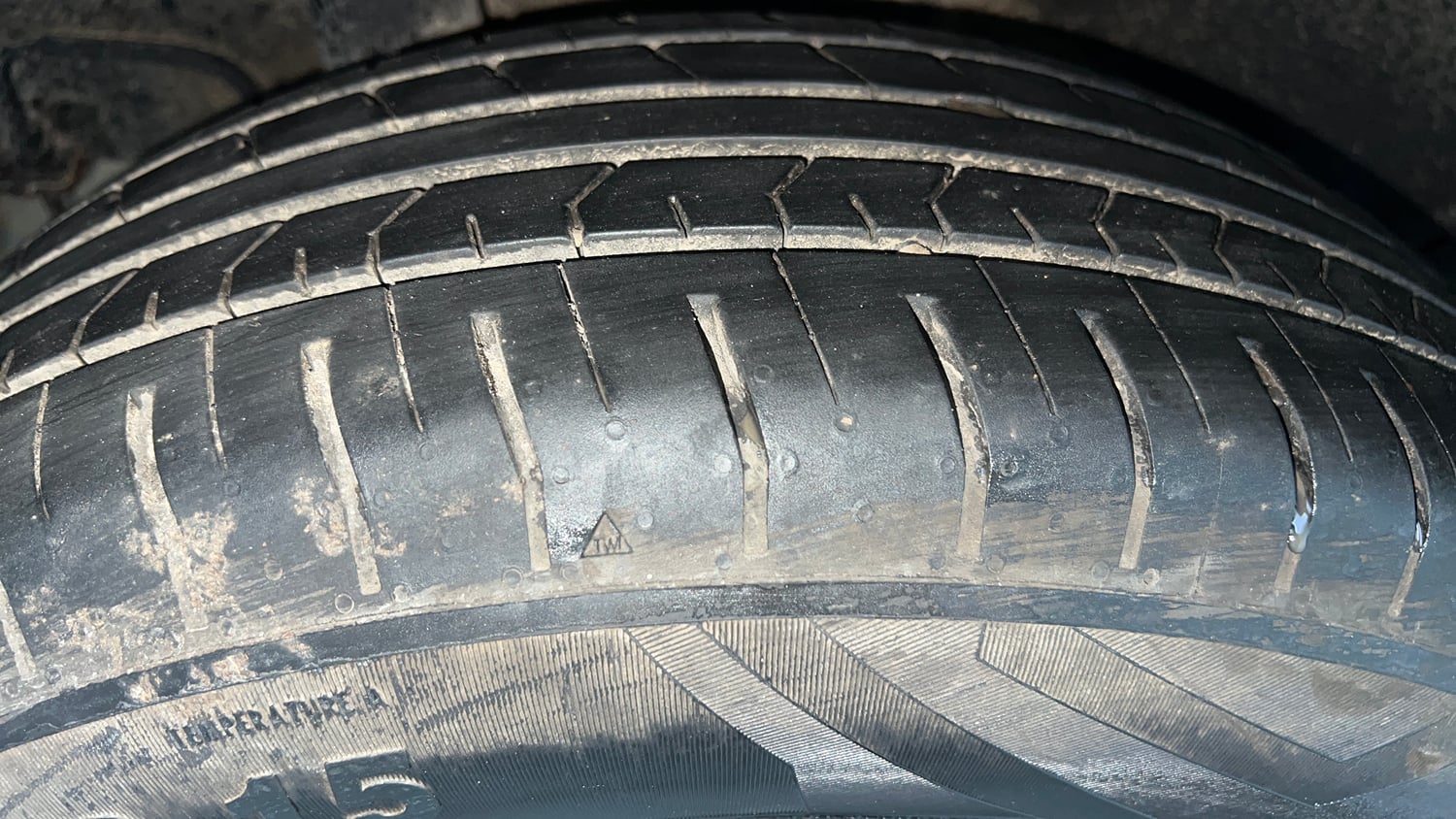 Used 2025 Hyundai Venue S (O) Plus 1.2 Petrol Petrol Manual tyres RIGHT REAR TYRE TREAD VIEW