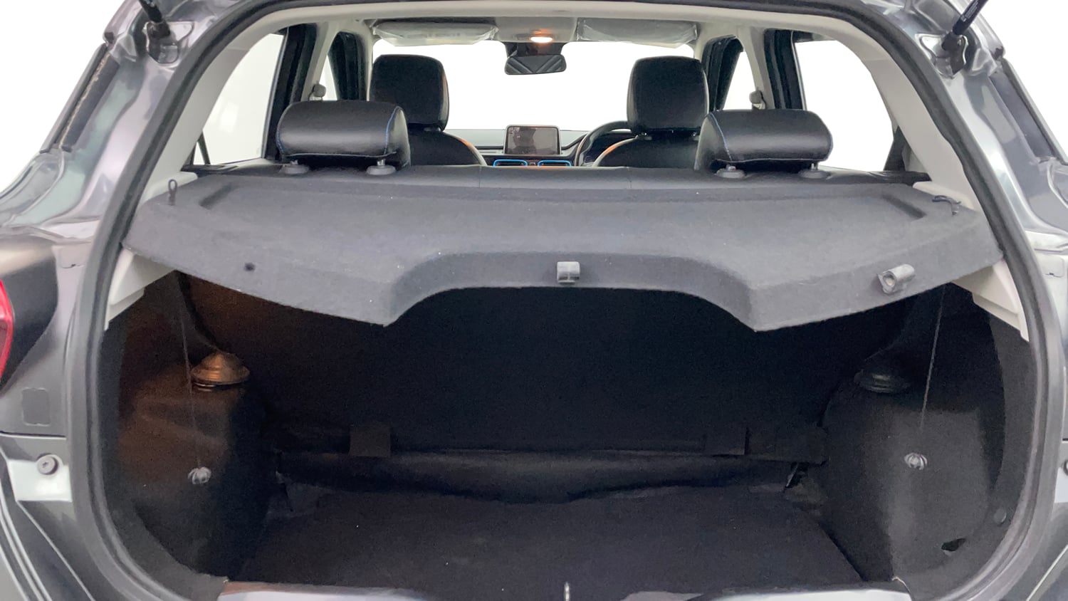 Used 2022 Tata Punch Creative Dual Tone Petrol Manual interior DICKY INSIDE VIEW