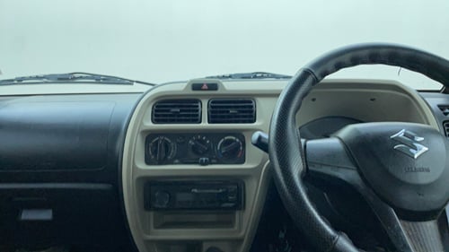 Used 2024 Maruti Suzuki Eeco 5 STR AC Petrol Manual interior MUSIC SYSTEM & AC CONTROL VIEW