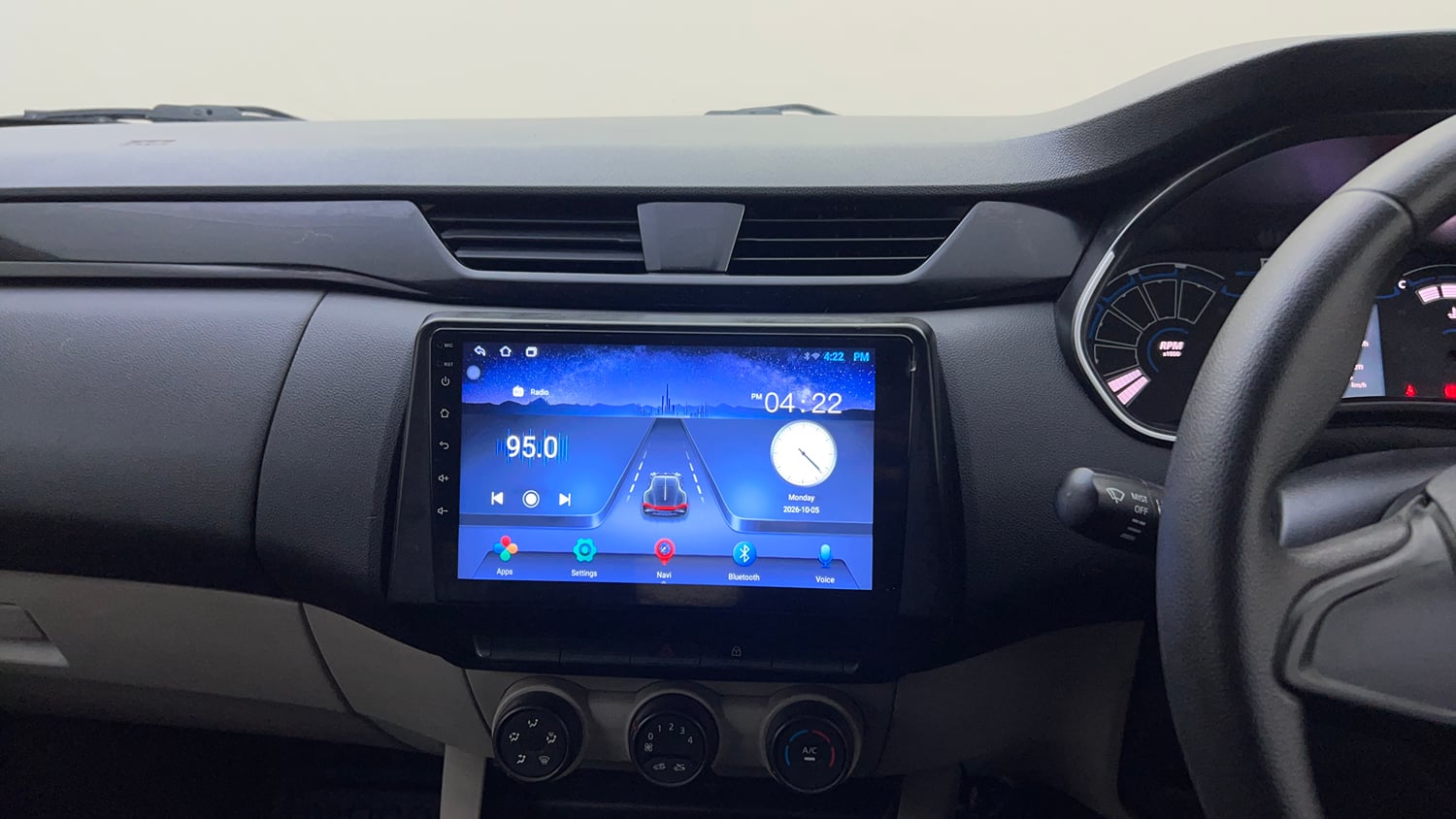Used 2020 Renault Triber RXL EASY-R AMT Petrol Automatic top_features Integrated (in-dash) music system
