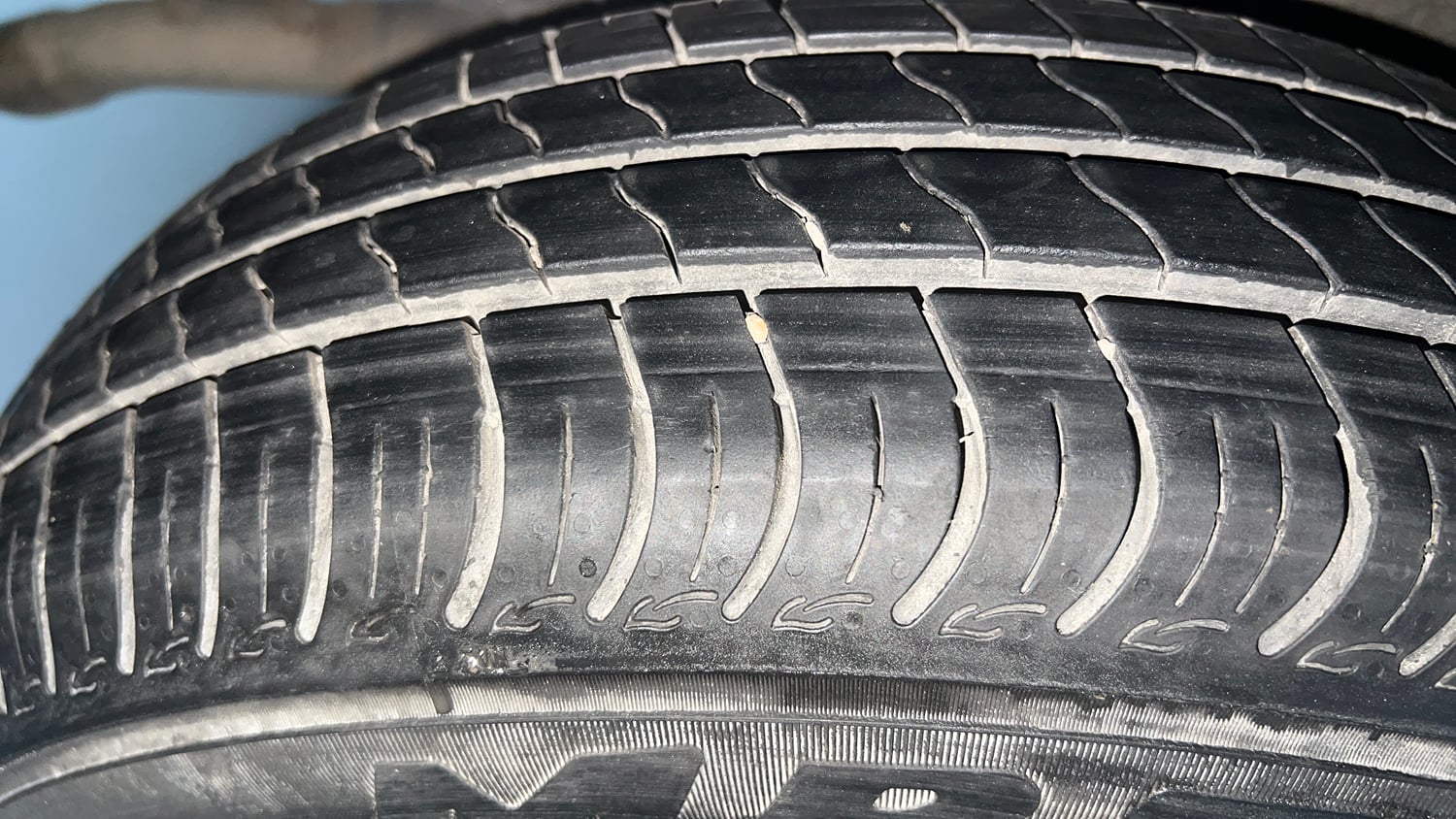 Used 2020 Maruti Suzuki Wagon R ZXi 1.2 AMT Petrol Automatic tyres RIGHT REAR TYRE TREAD VIEW
