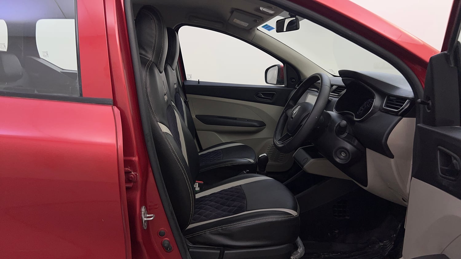 Used 2020 Renault Triber RXL EASY-R AMT Petrol Automatic interior RIGHT SIDE FRONT DOOR CABIN VIEW