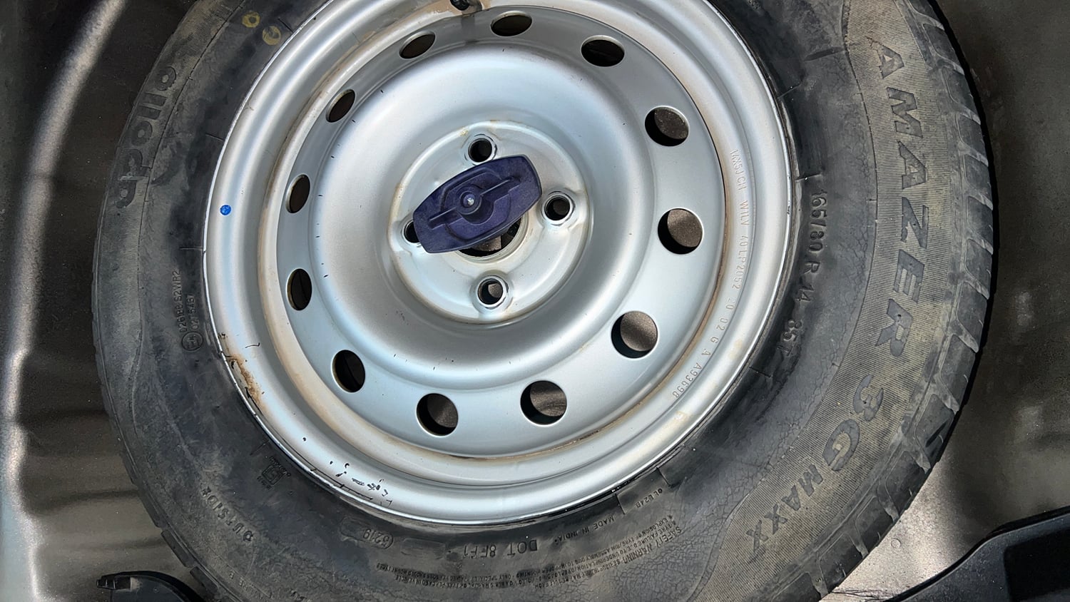 Used 2020 Maruti Suzuki Swift LXi Petrol Manual tyres SPARE TYRE VIEW