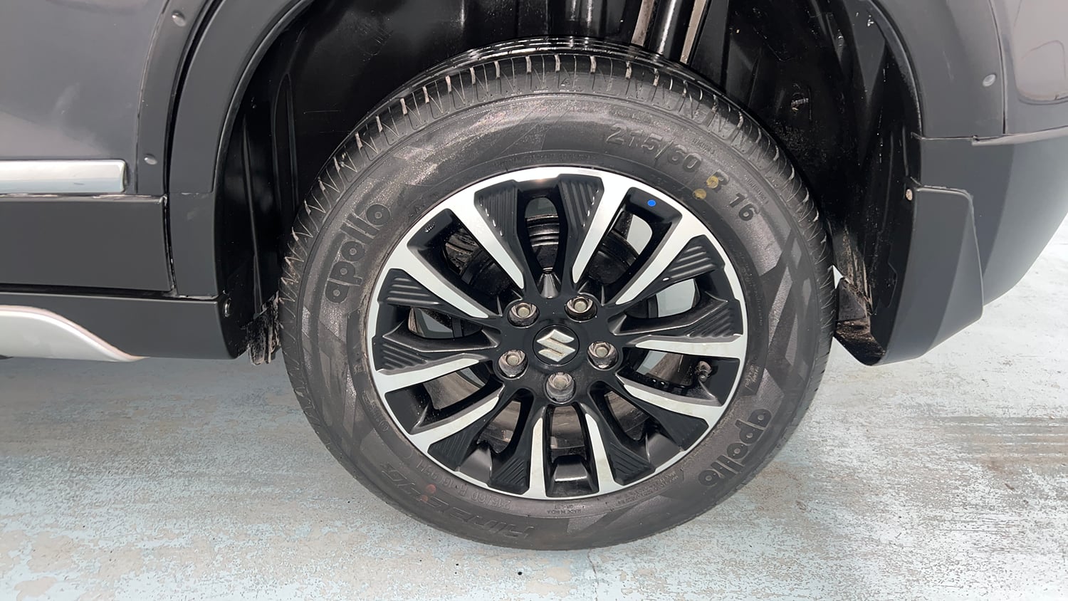 Used 2022 maruti-suzuki Vitara Brezza ZXi Plus Petrol Manual tyres LEFT REAR TYRE RIM VIEW