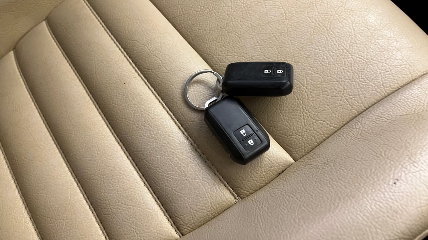 Used 2018 Maruti Suzuki Swift ZXi AMT Petrol Automatic extra CAR KEY VIEW