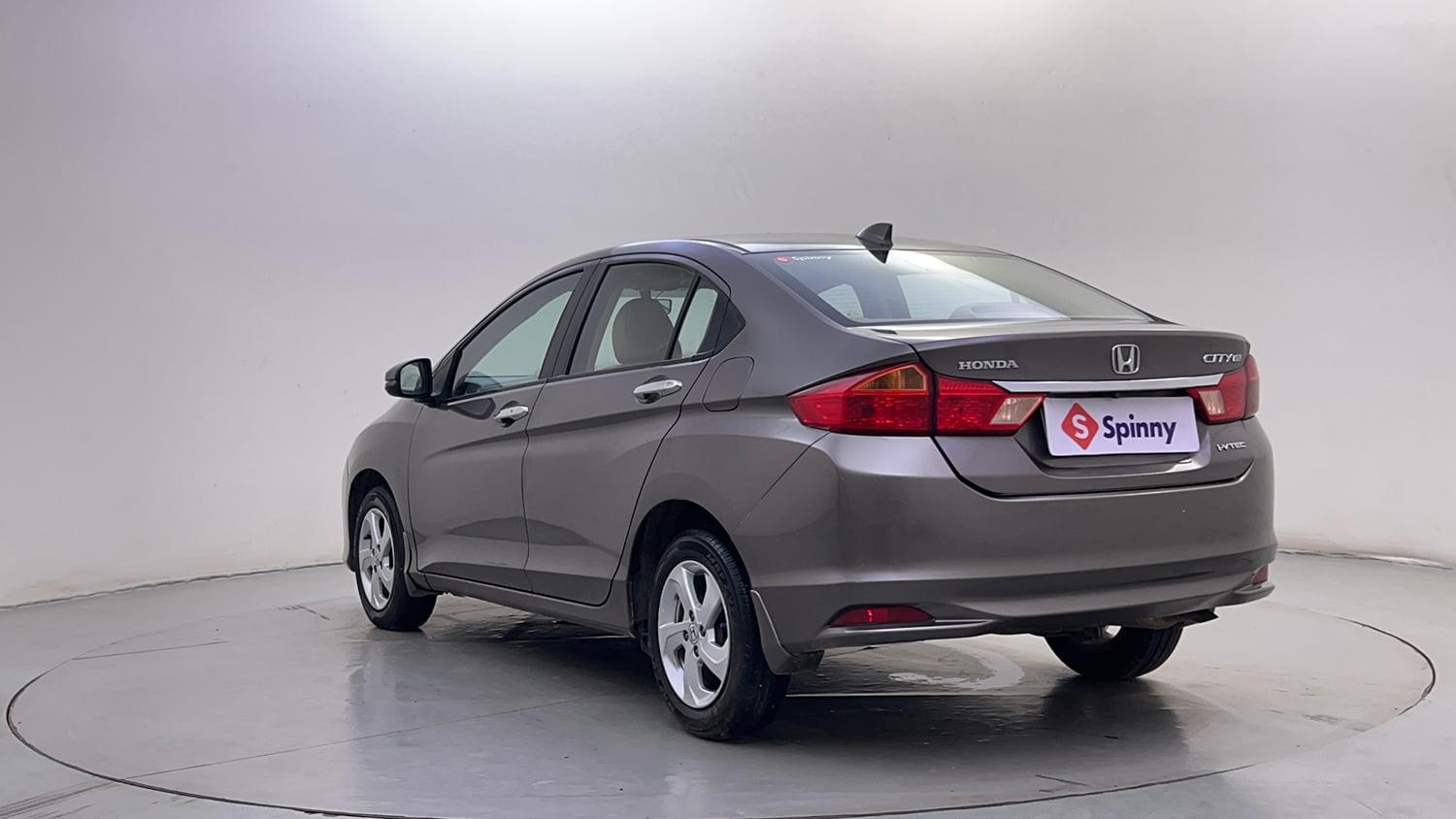 Used 2016 Honda City VX CVT Petrol Automatic exterior LEFT REAR CORNER VIEW