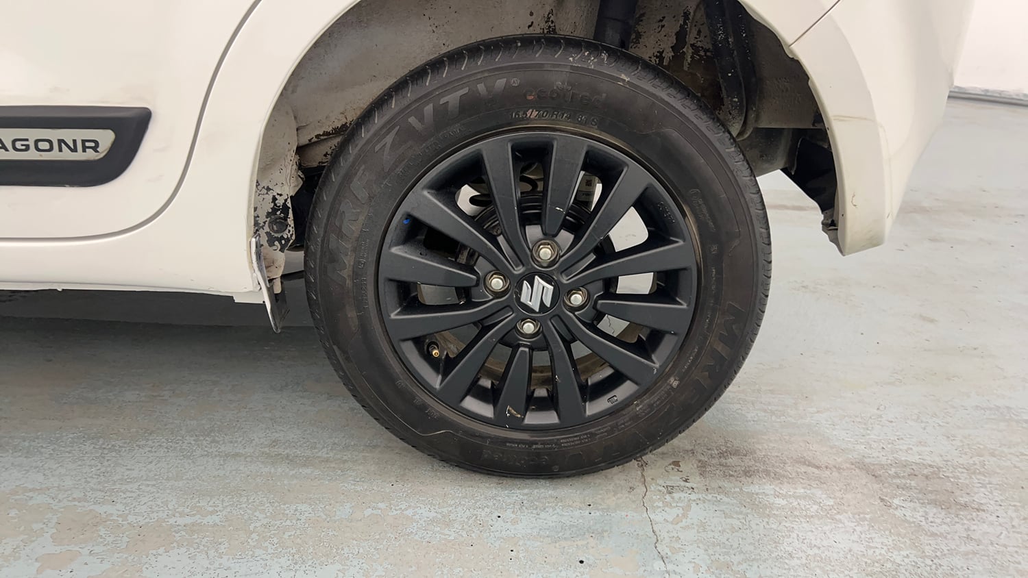 Used 2024 Maruti Suzuki Wagon R ZXI Plus 1.2 Petrol Manual tyres LEFT REAR TYRE RIM VIEW