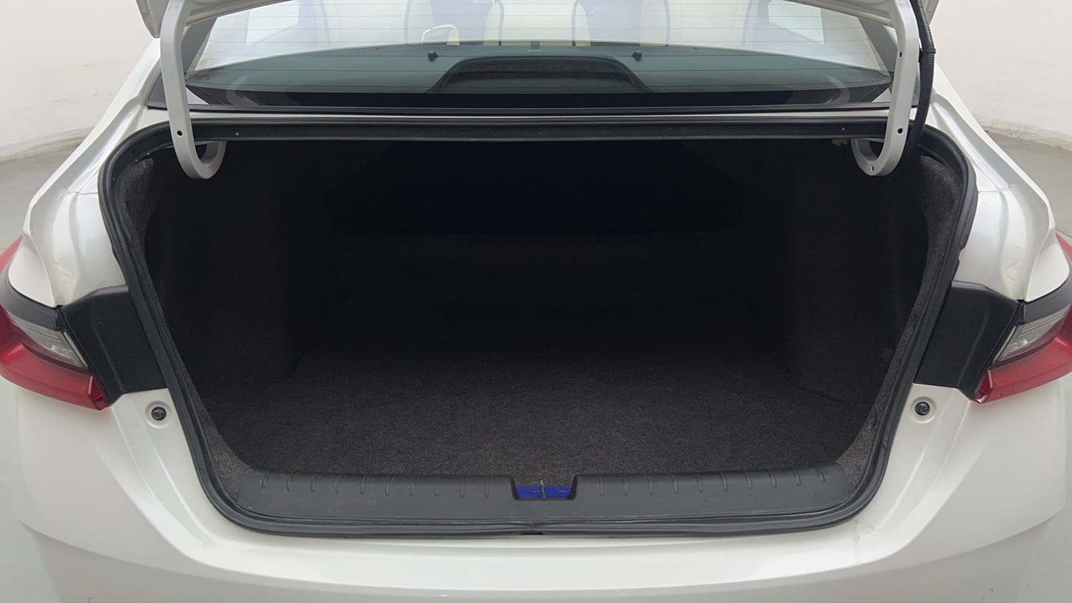 Used 2024 Honda City VX Petrol MT Petrol Manual interior DICKY INSIDE VIEW