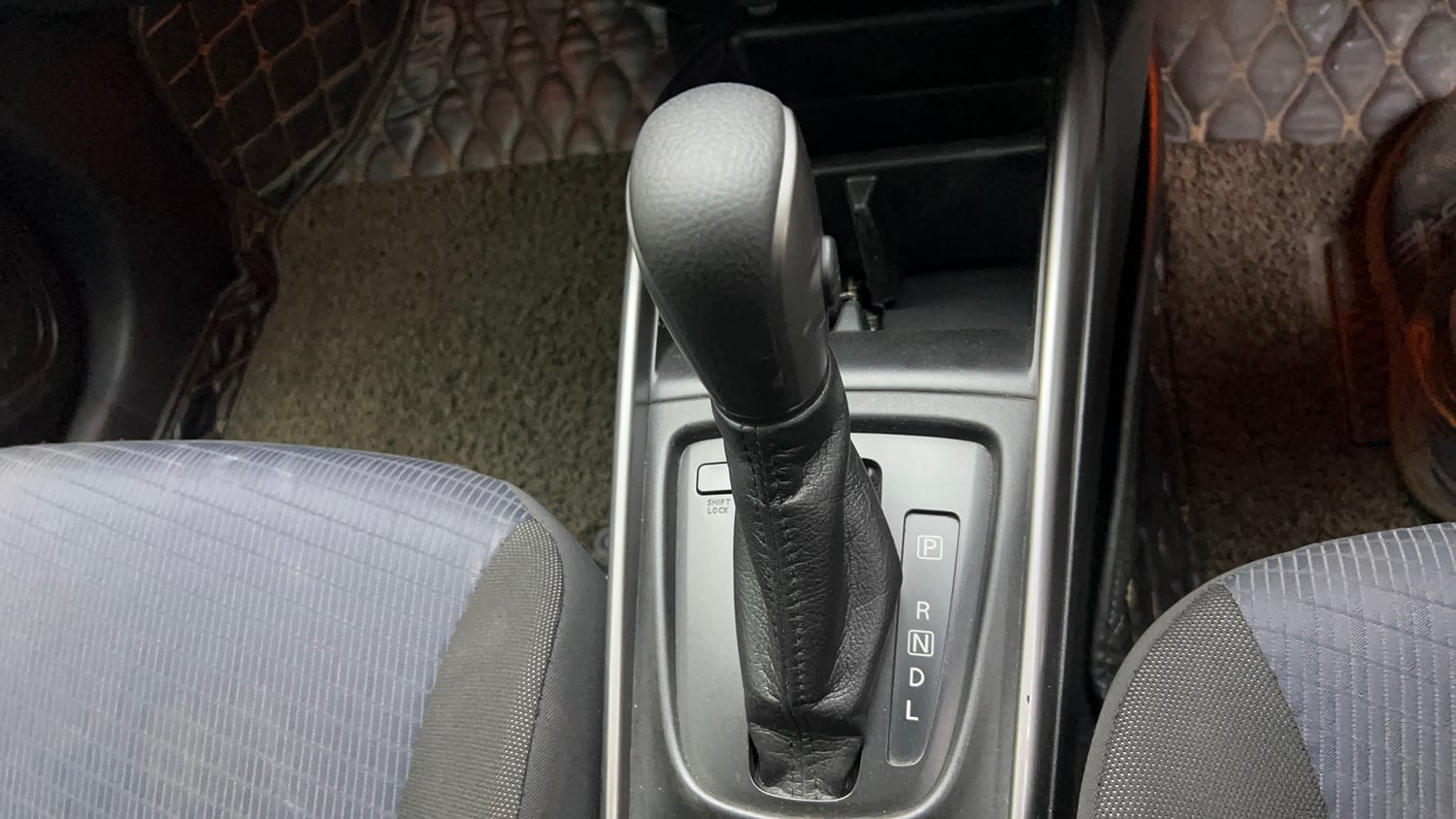 Used 2020 Maruti Suzuki Baleno Alpha Automatic Petrol Automatic interior GEAR  KNOB VIEW