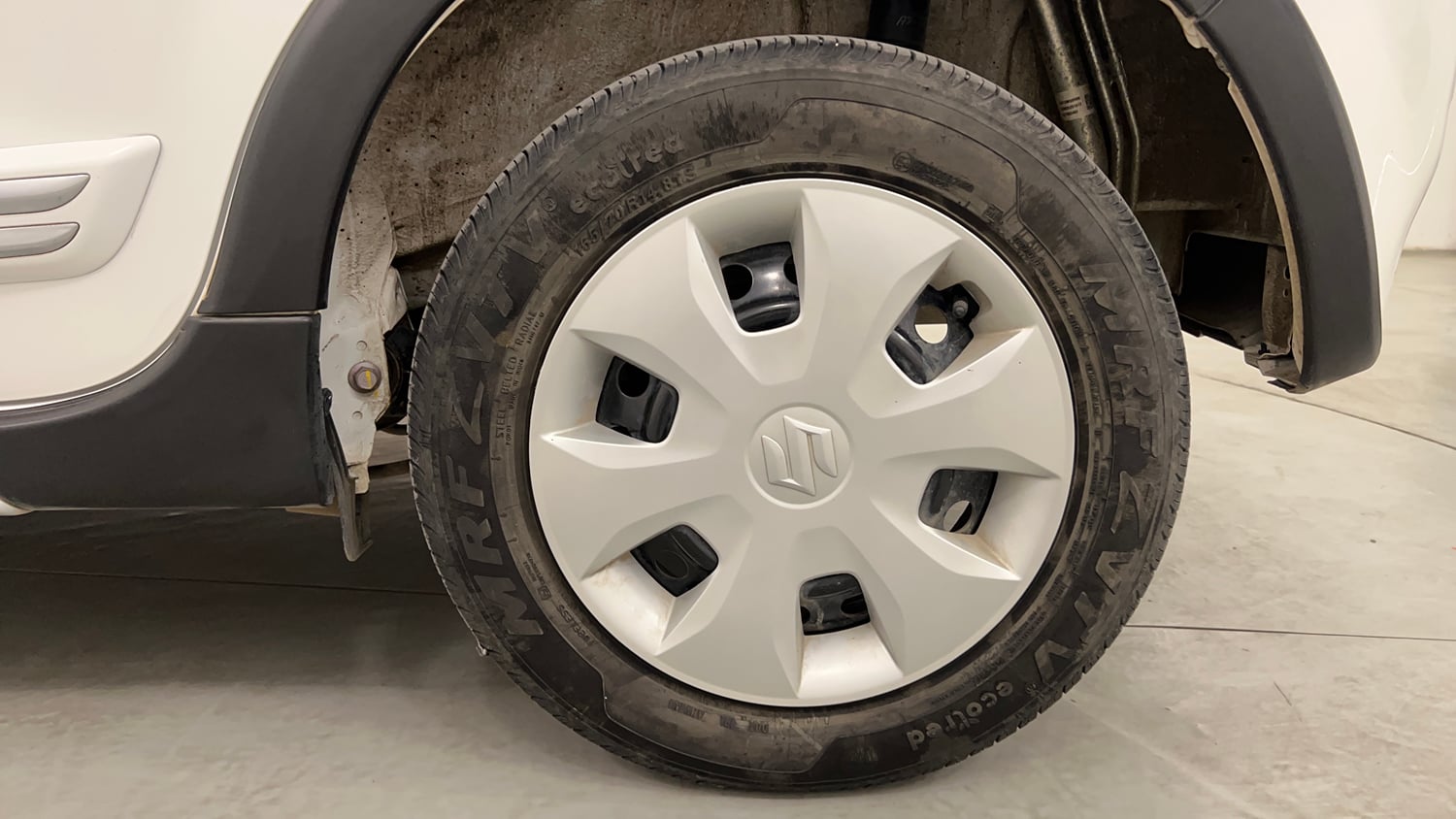 Used 2025 Maruti Suzuki Wagon R VXI 1.0 CNG Cng Manual tyres LEFT REAR TYRE RIM VIEW