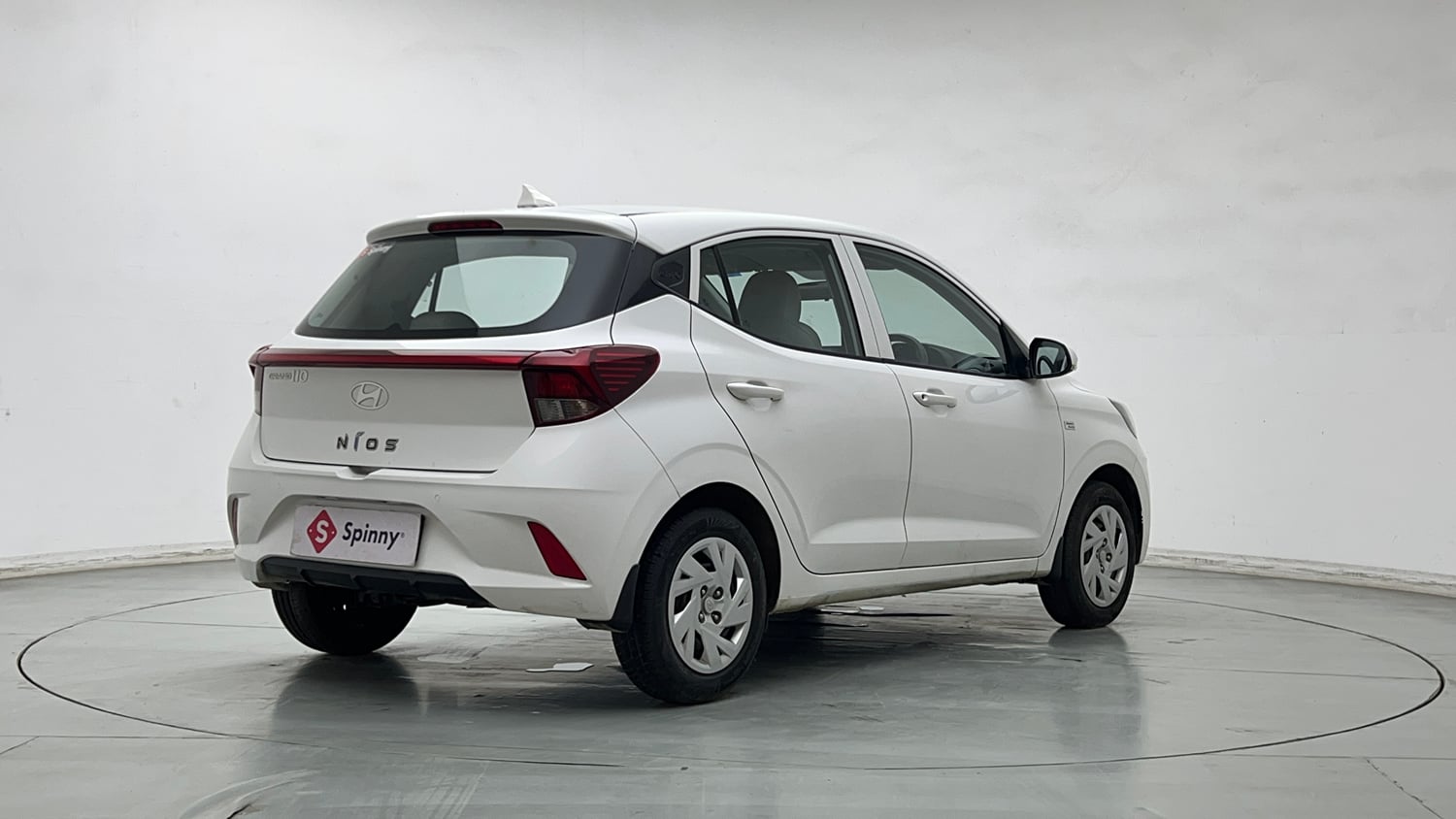 Used 2024 Hyundai Grand i10 Nios Magna 1.2 Kappa AMT Petrol Automatic exterior RIGHT REAR CORNER VIEW