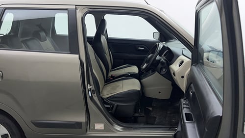 Used 2020 Maruti Suzuki Wagon R ZXi 1.2 AMT Petrol Automatic interior RIGHT SIDE FRONT DOOR CABIN VIEW