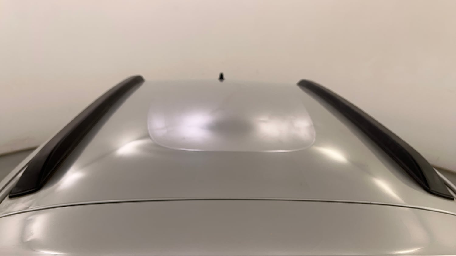 Used 2019 Renault Kwid 1.0 RXT AMT Opt Petrol Automatic exterior EXTERIOR ROOF VIEW