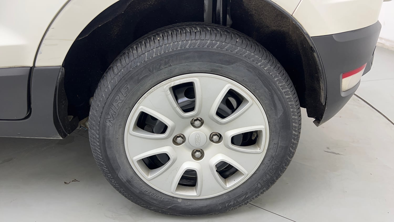 Used 2018 Ford EcoSport Trend 1.5L TDCi Diesel Manual tyres LEFT REAR TYRE RIM VIEW