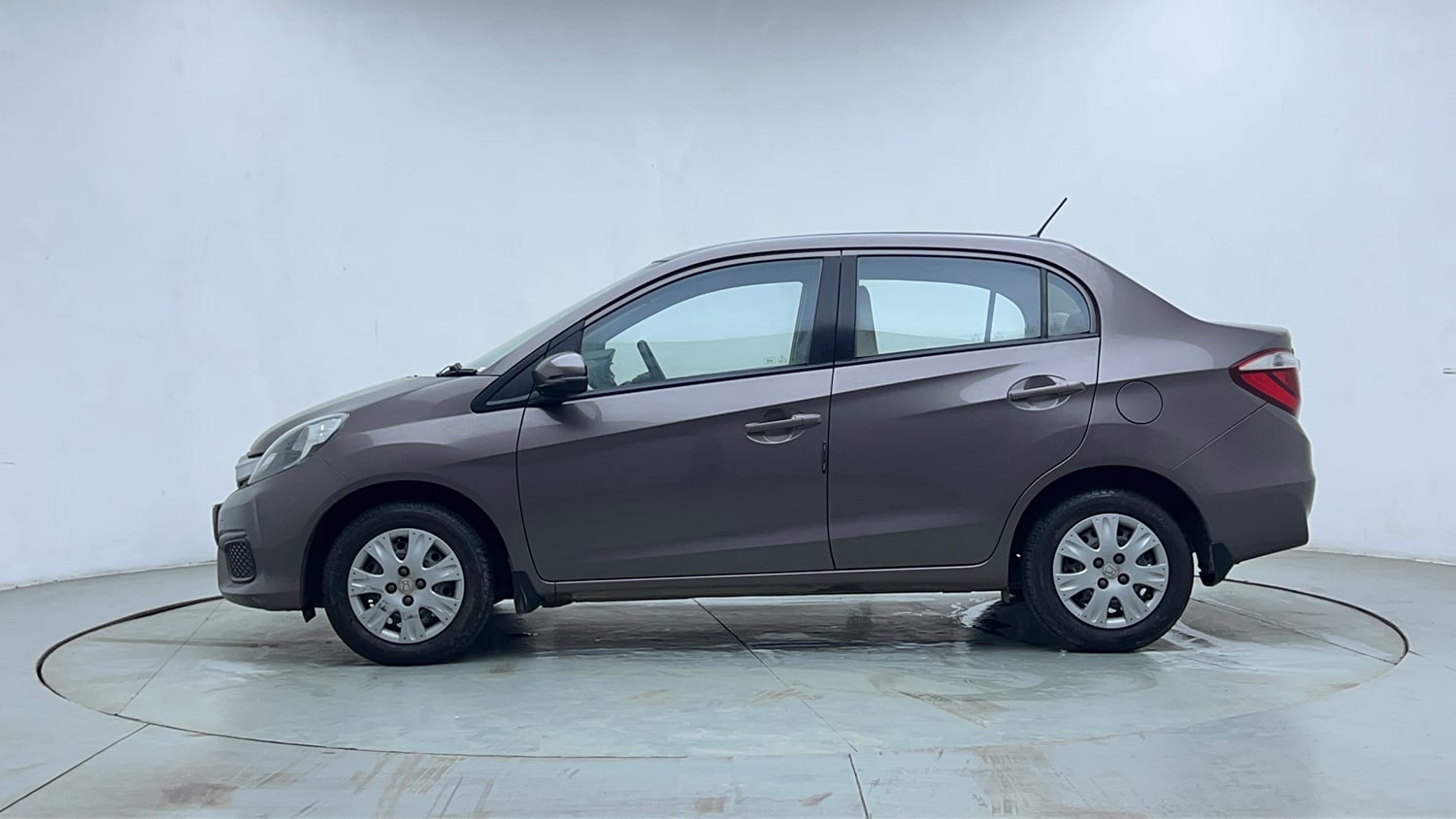 Used 2016 Honda Amaze 1.2 SX i-VTEC Petrol Manual exterior LEFT SIDE VIEW