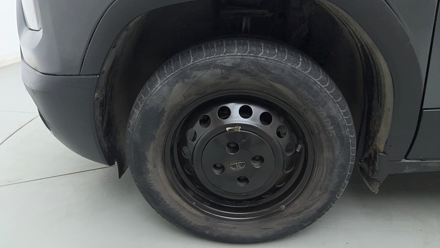 Used 2022 Tata Punch Pure MT Petrol Manual tyres LEFT FRONT TYRE RIM VIEW