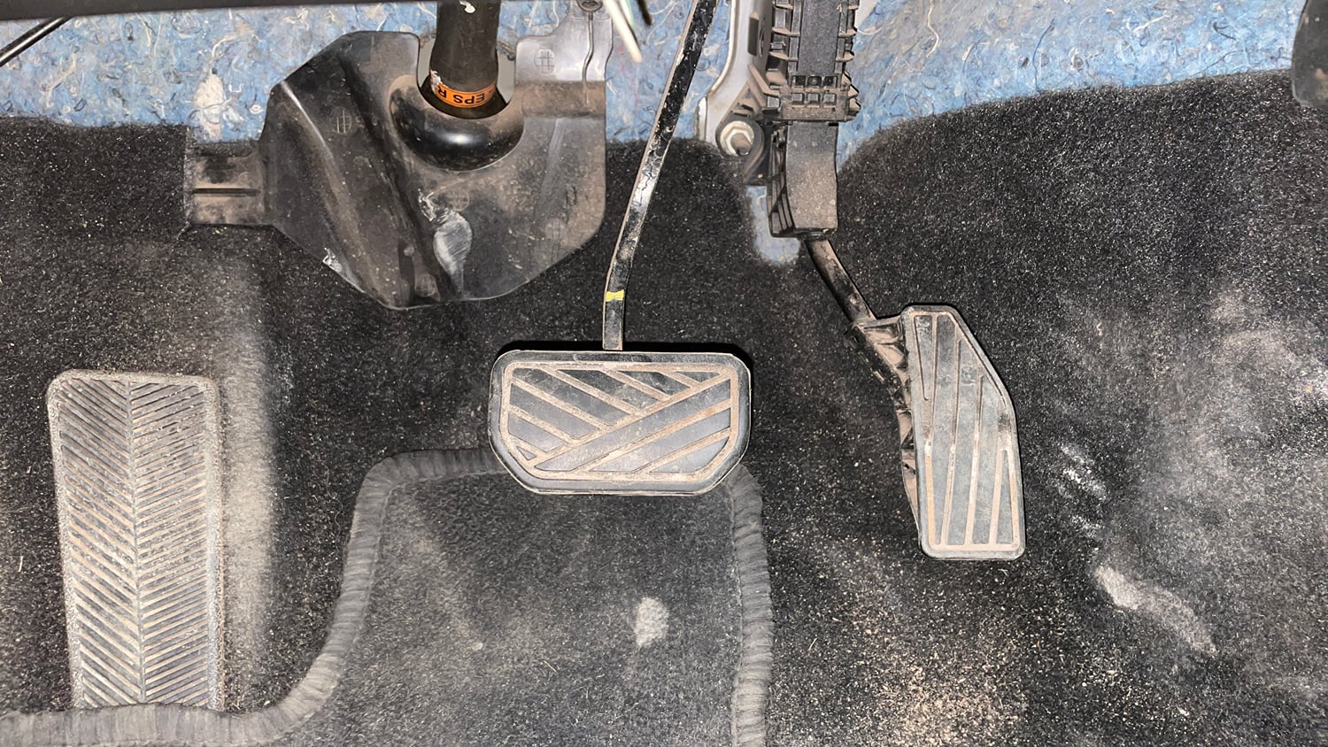 Used 2017 Maruti Suzuki Baleno Delta 1.2 AT Petrol Automatic interior PEDALS VIEW