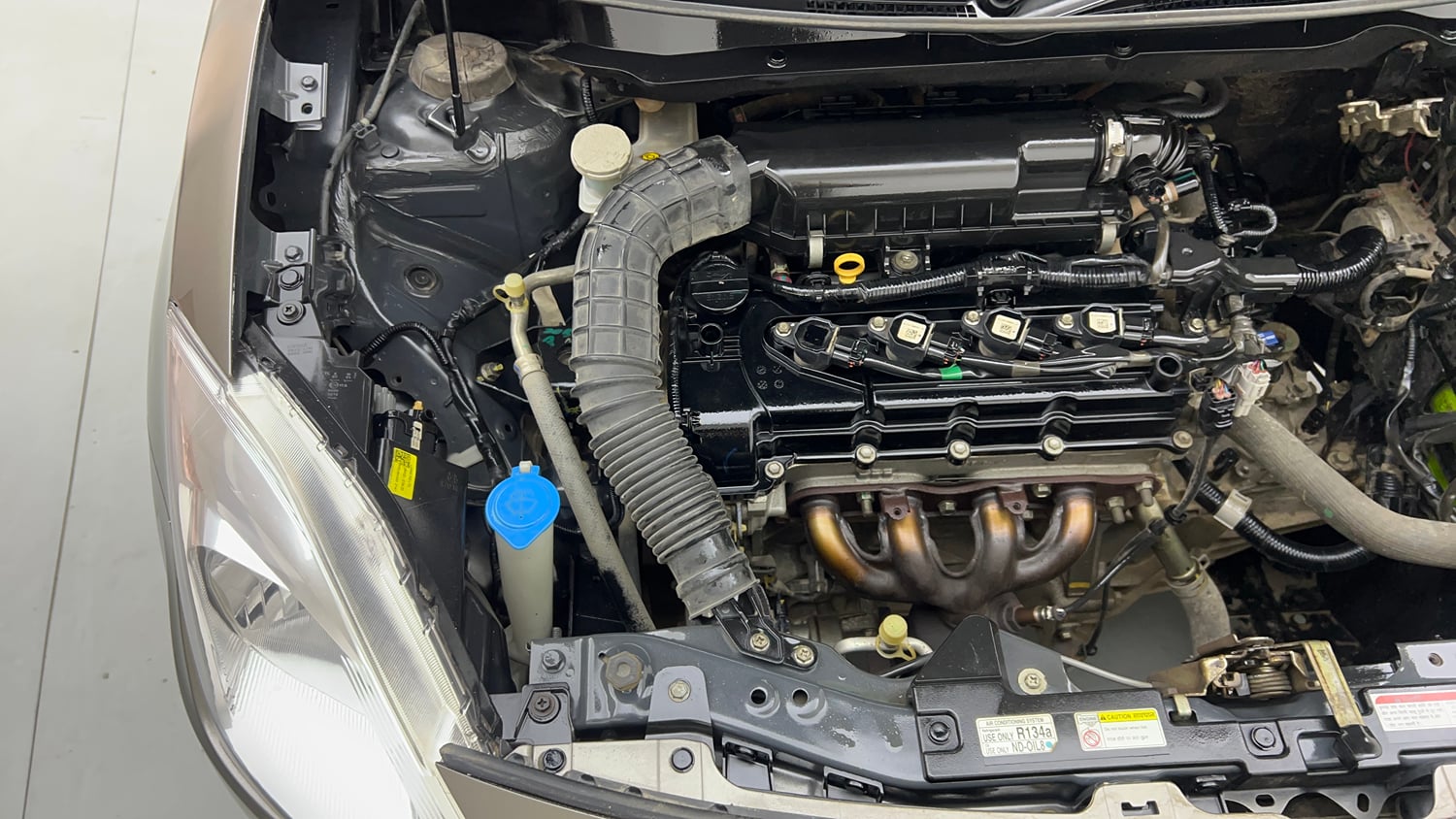 Used 2020 Maruti Suzuki Swift LXi Petrol Manual engine ENGINE RIGHT SIDE VIEW