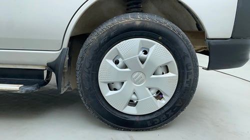 Used 2024 Maruti Suzuki Eeco 5 STR AC Petrol Manual tyres RIGHT FRONT TYRE RIM VIEW
