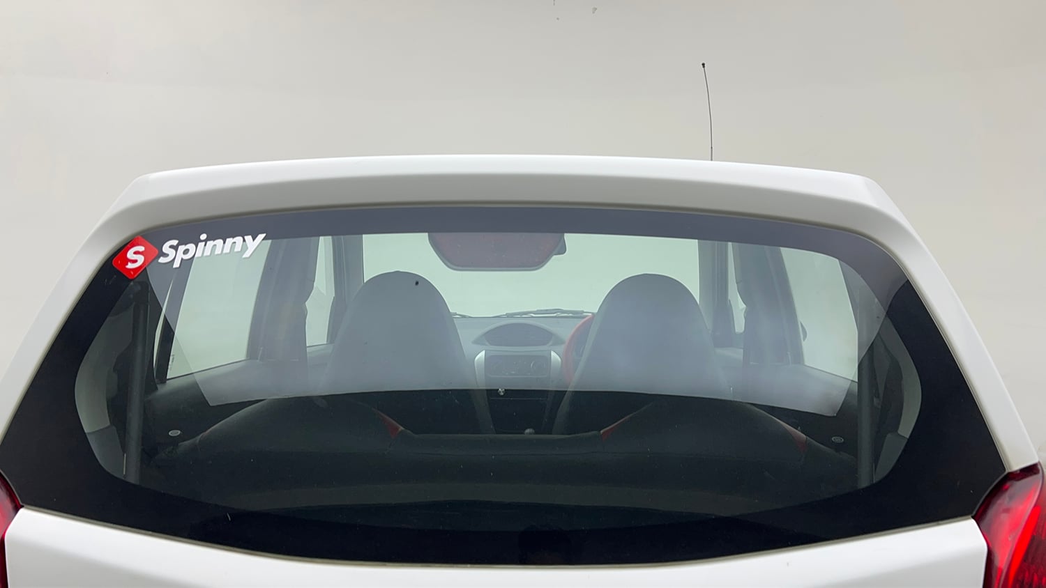 Used 2013 Maruti Suzuki Alto 800 Lxi Petrol Manual exterior BACK WINDSHIELD VIEW