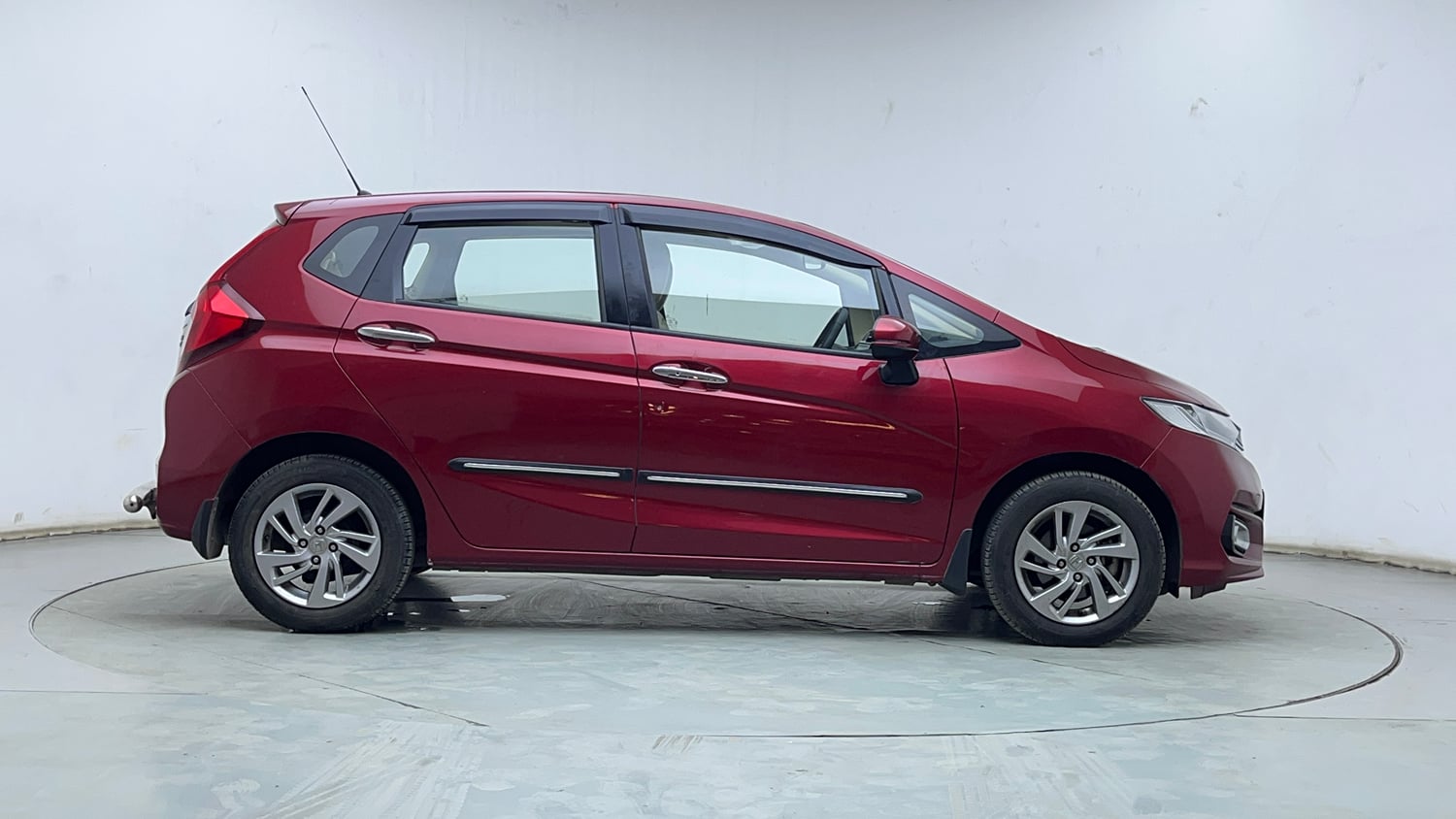 Used 2020 Honda Jazz ZX CVT Petrol Automatic exterior RIGHT SIDE VIEW