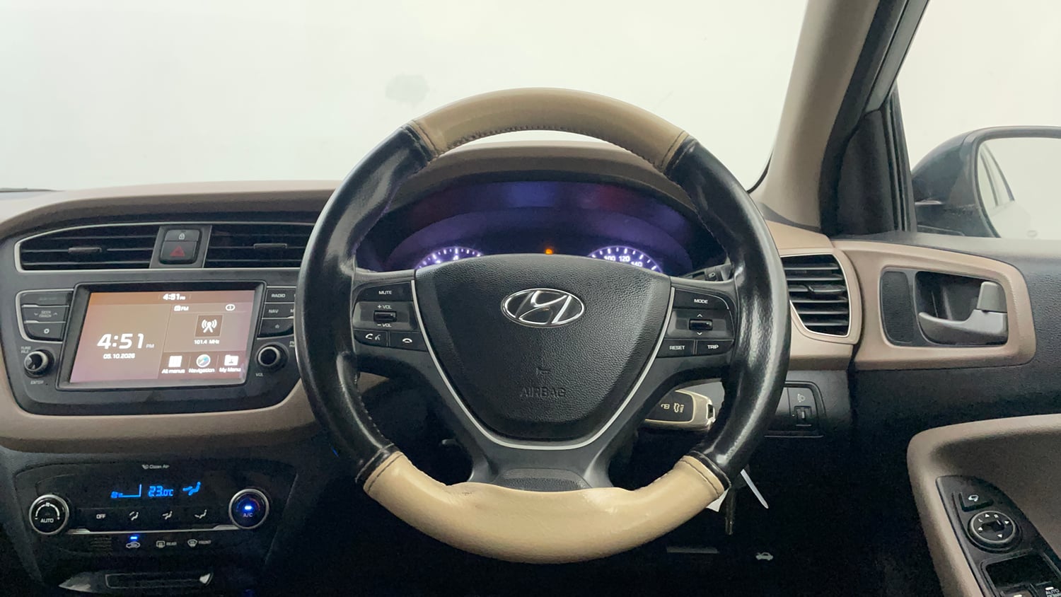 Used 2018 Hyundai Elite i20 Asta 1.2 Petrol Manual interior STEERING VIEW