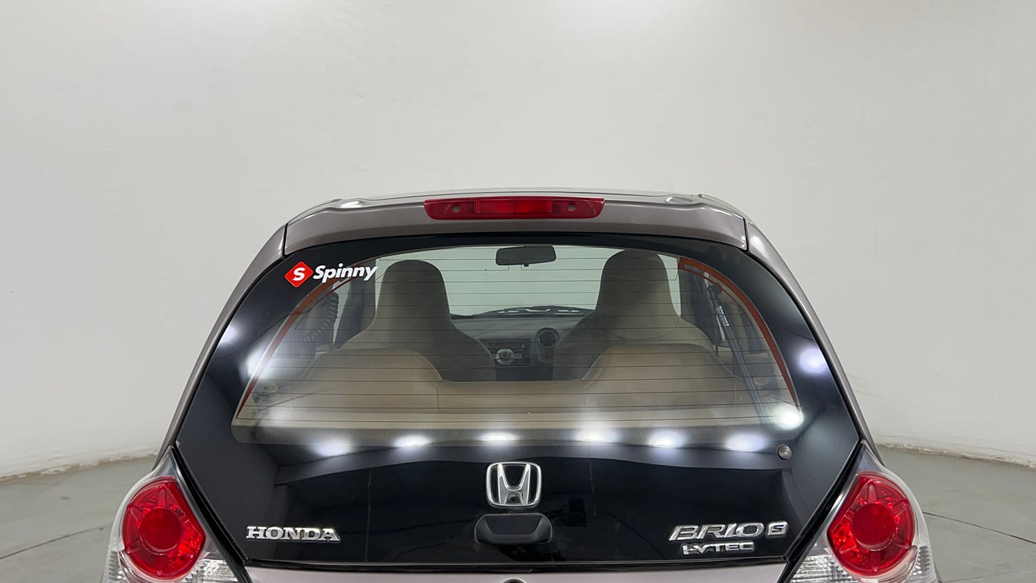 Used 2013 Honda Brio S MT Petrol Manual exterior BACK WINDSHIELD VIEW