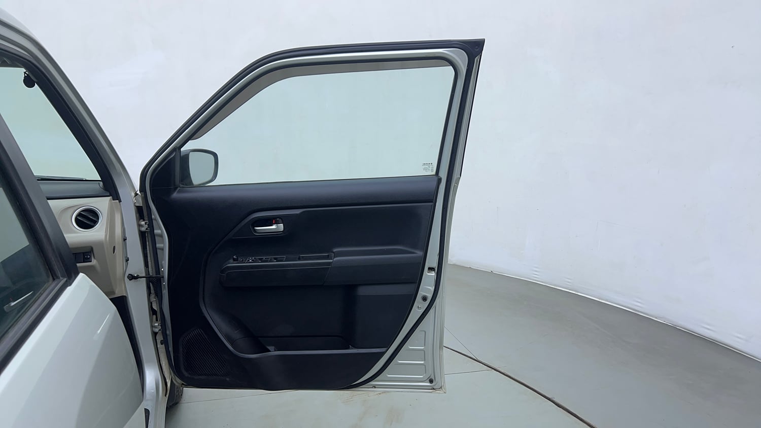Used 2020 Maruti Suzuki Wagon R ZXi 1.2 AMT Petrol Automatic interior RIGHT FRONT DOOR OPEN VIEW