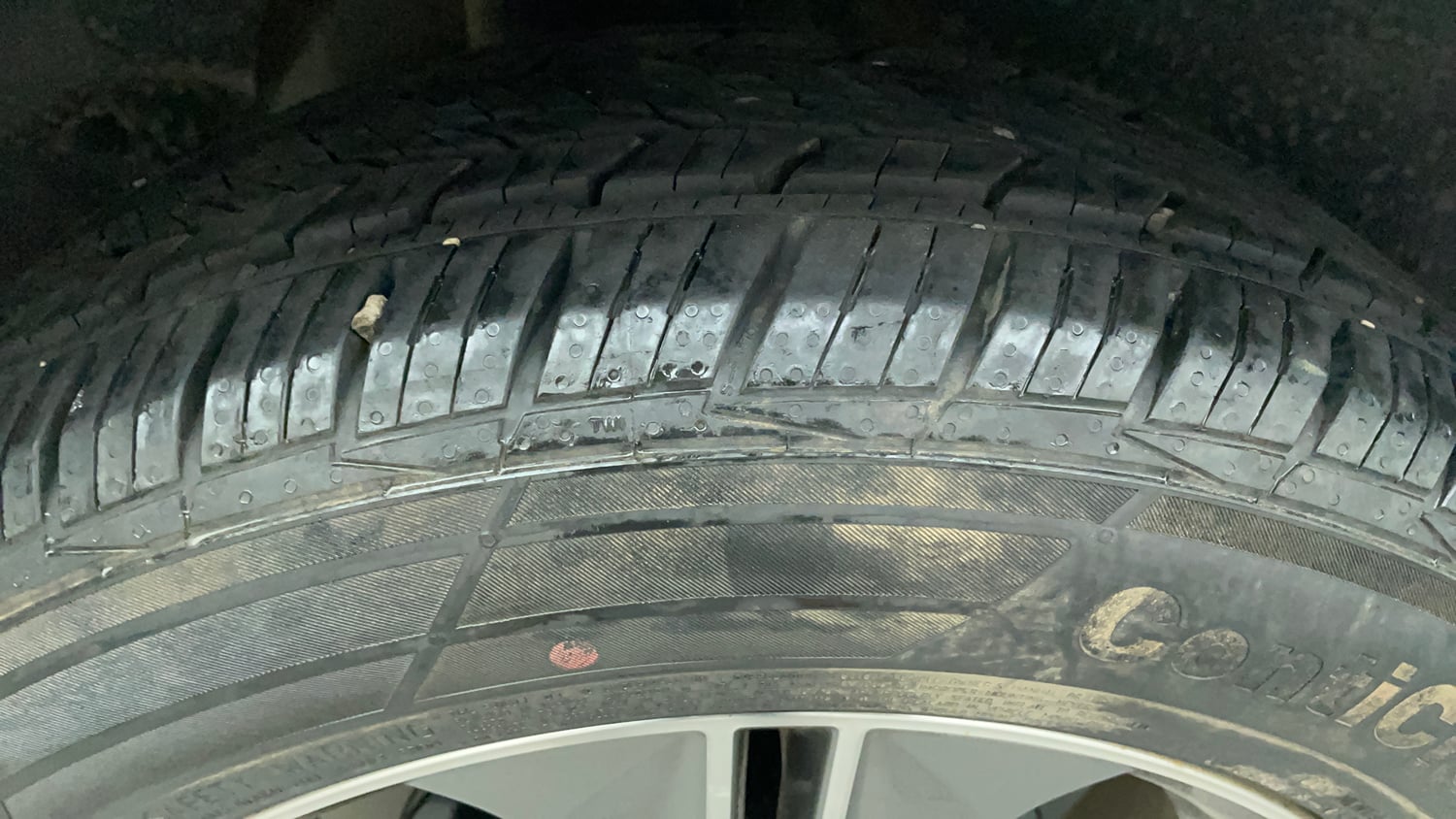 Used 2016 Hyundai Creta 1.6 SX Plus AT Petrol Petrol Automatic tyres RIGHT REAR TYRE TREAD VIEW