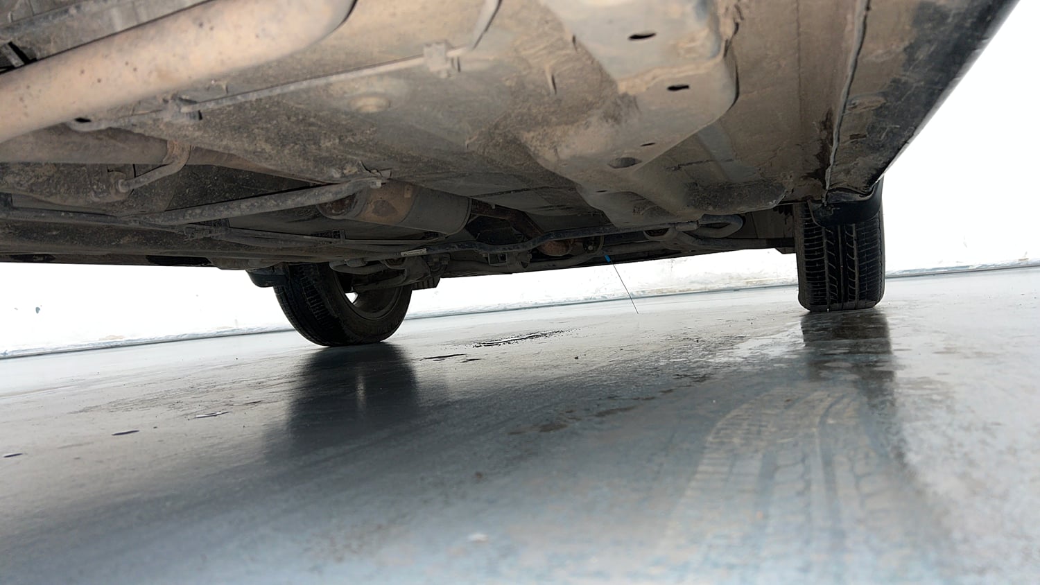 Used 2023 Tata Tiago XZ Plus Petrol Manual extra REAR RIGHT UNDERBODY VIEW