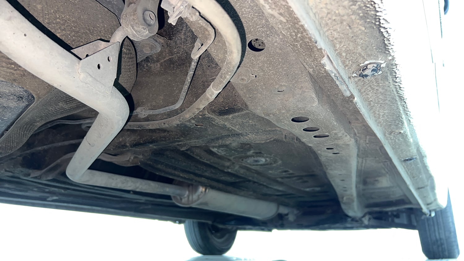 Used 2022 Maruti Suzuki Wagon R LXi (O) 1.0 CNG Cng Manual extra REAR RIGHT UNDERBODY VIEW