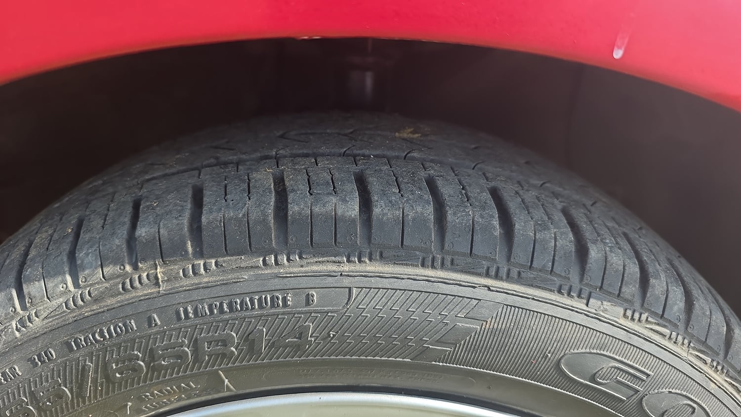 Used 2018 Hyundai Grand i10 Sportz 1.2 Kappa VTVT Petrol Manual tyres RIGHT FRONT TYRE TREAD VIEW