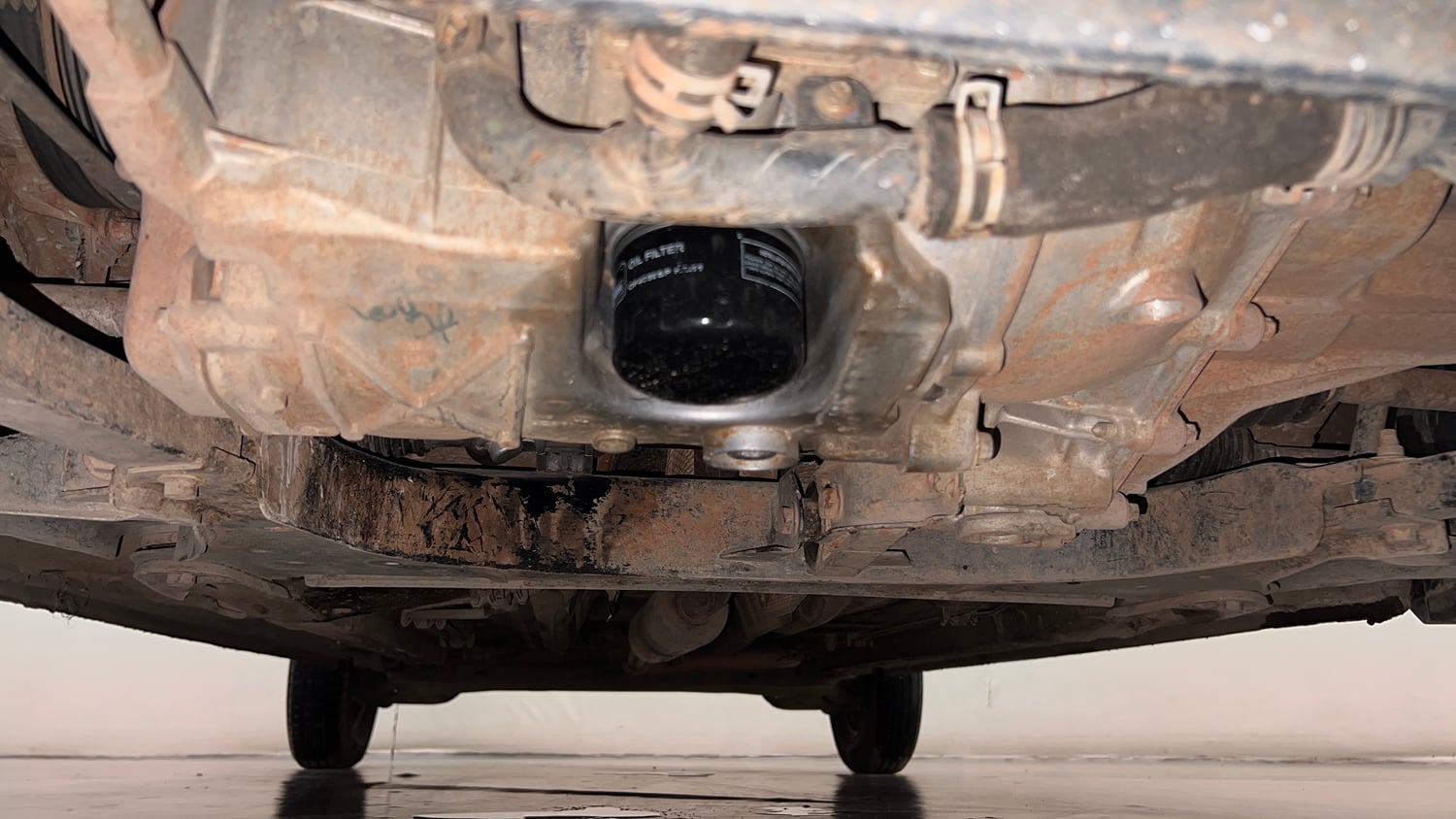 Used 2020 Renault Triber RXL EASY-R AMT Petrol Automatic extra FRONT LEFT UNDERBODY VIEW