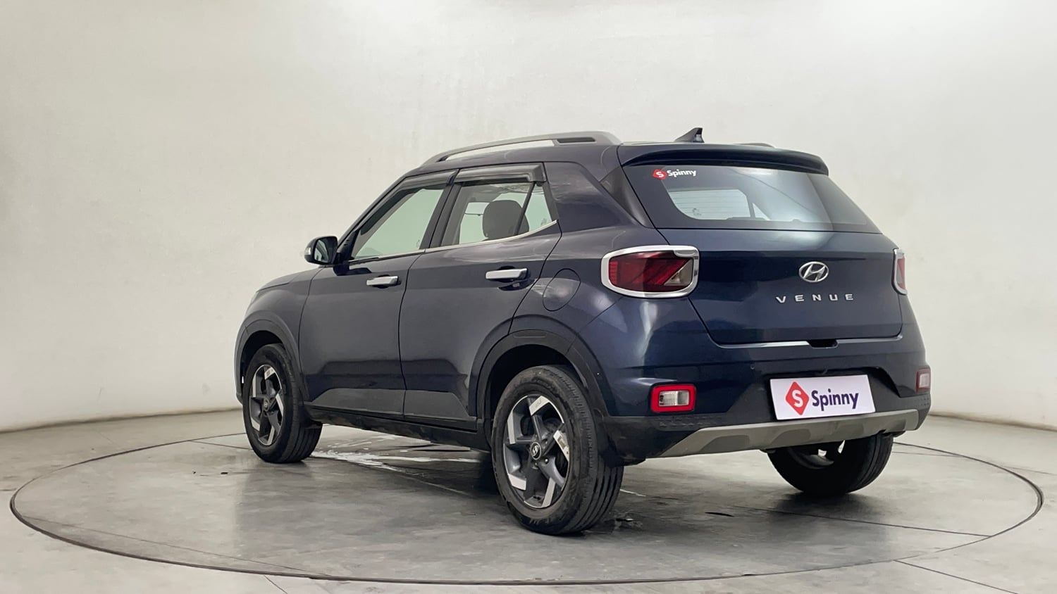 Used 2020 Hyundai Venue SX 1.5 CRDi Diesel Manual exterior LEFT REAR CORNER VIEW