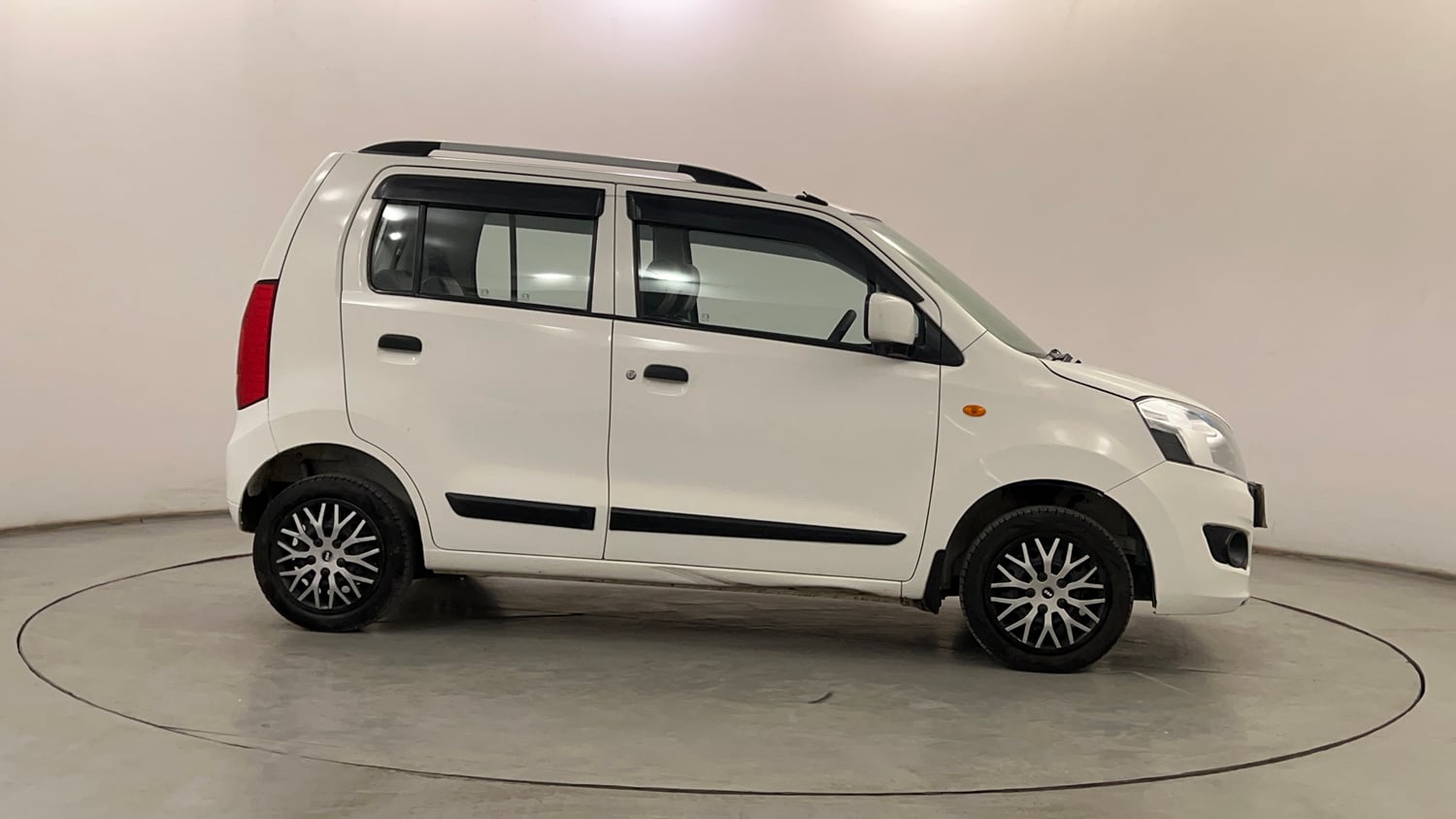 Used 2017 Maruti Suzuki Wagon R Vxi (ABS-Airbag) Petrol Manual exterior RIGHT SIDE VIEW