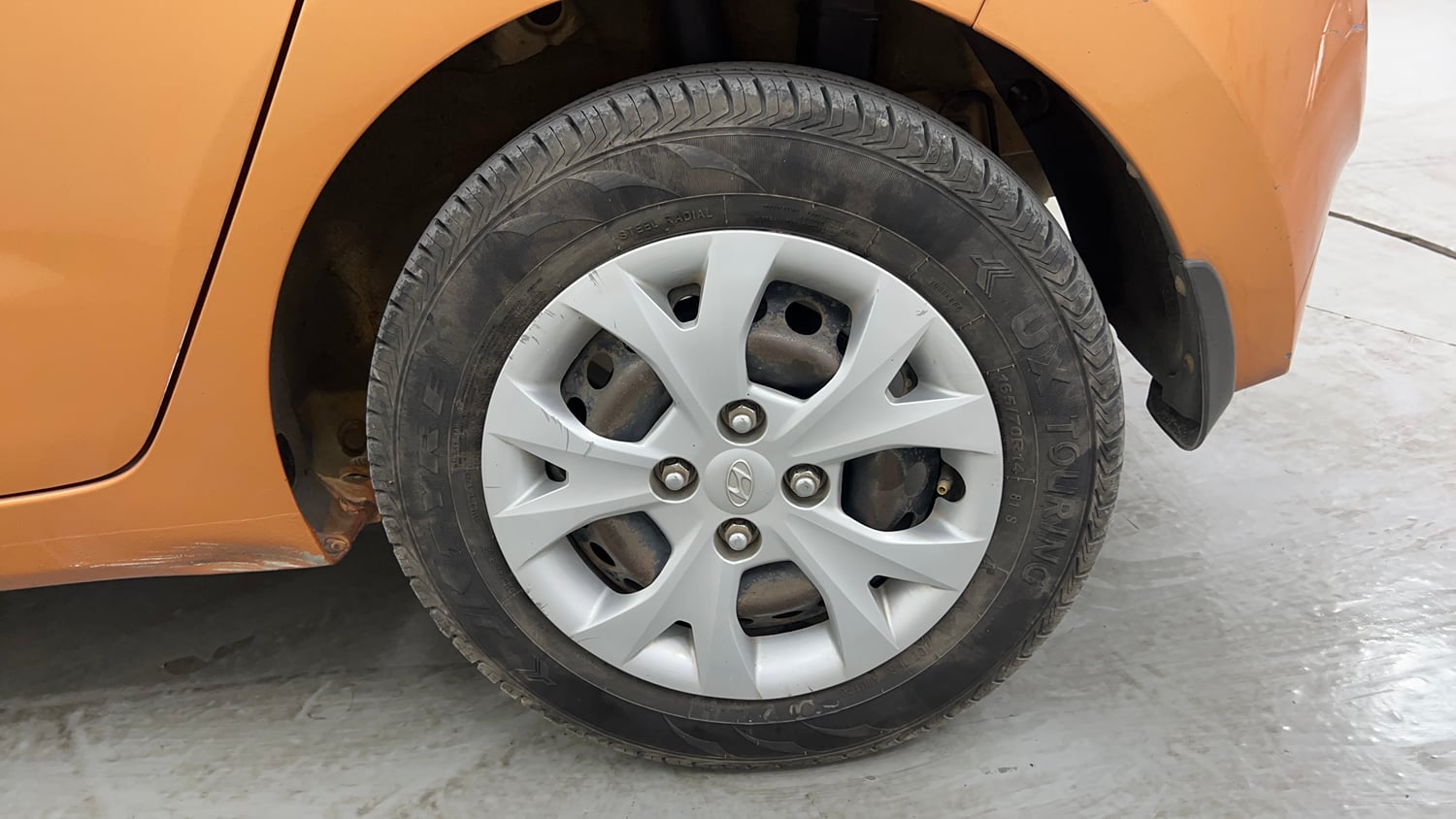 Used 2016 Hyundai Grand i10 Magna 1.2 Kappa VTVT Petrol Manual tyres LEFT REAR TYRE RIM VIEW