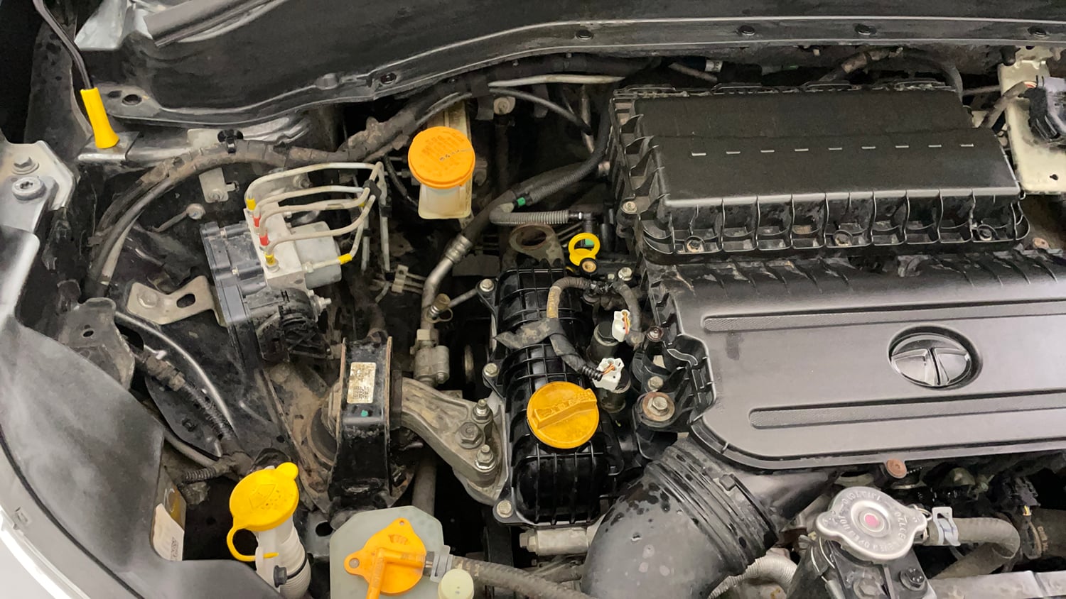 Used 2022 Tata Punch Creative Dual Tone Petrol Manual engine ENGINE RIGHT SIDE VIEW