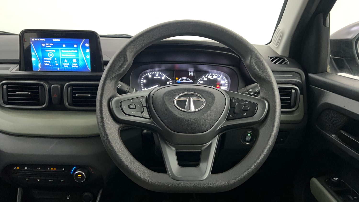 Used 2023 Tata Punch Camo Accomplished MT Petrol Manual interior STEERING VIEW