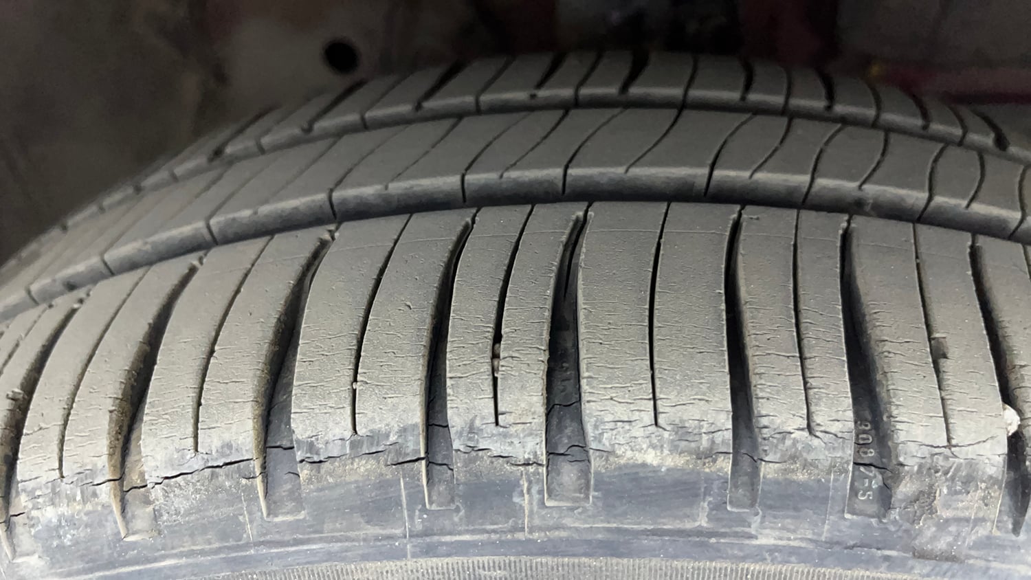 Used 2020 Honda Jazz ZX CVT Petrol Automatic tyres RIGHT FRONT TYRE TREAD VIEW