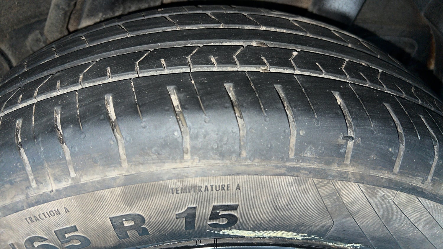 Used 2025 Hyundai Venue S (O) Plus 1.2 Petrol Petrol Manual tyres LEFT REAR TYRE TREAD VIEW