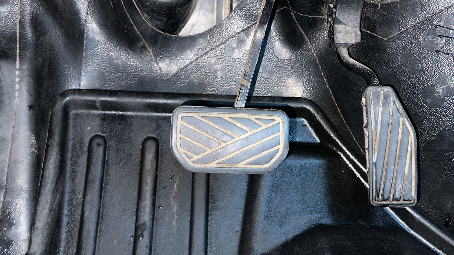 Used 2021 Maruti Suzuki Wagon R ZXi 1.2 AMT Petrol Automatic interior PEDALS VIEW