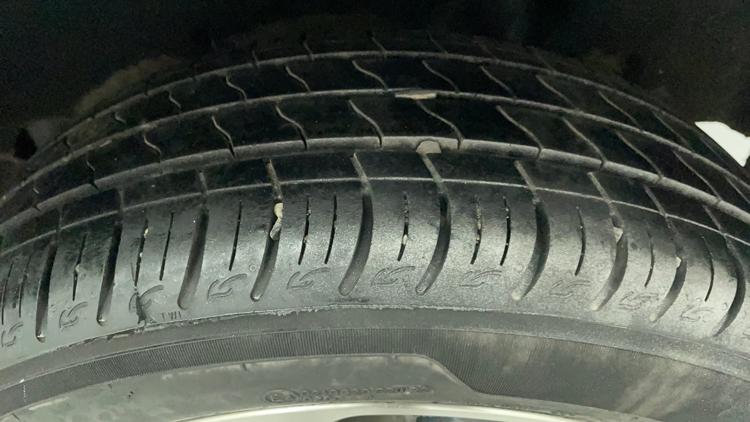 Used 2020 Maruti Suzuki Baleno Zeta Petrol Manual tyres LEFT REAR TYRE TREAD VIEW