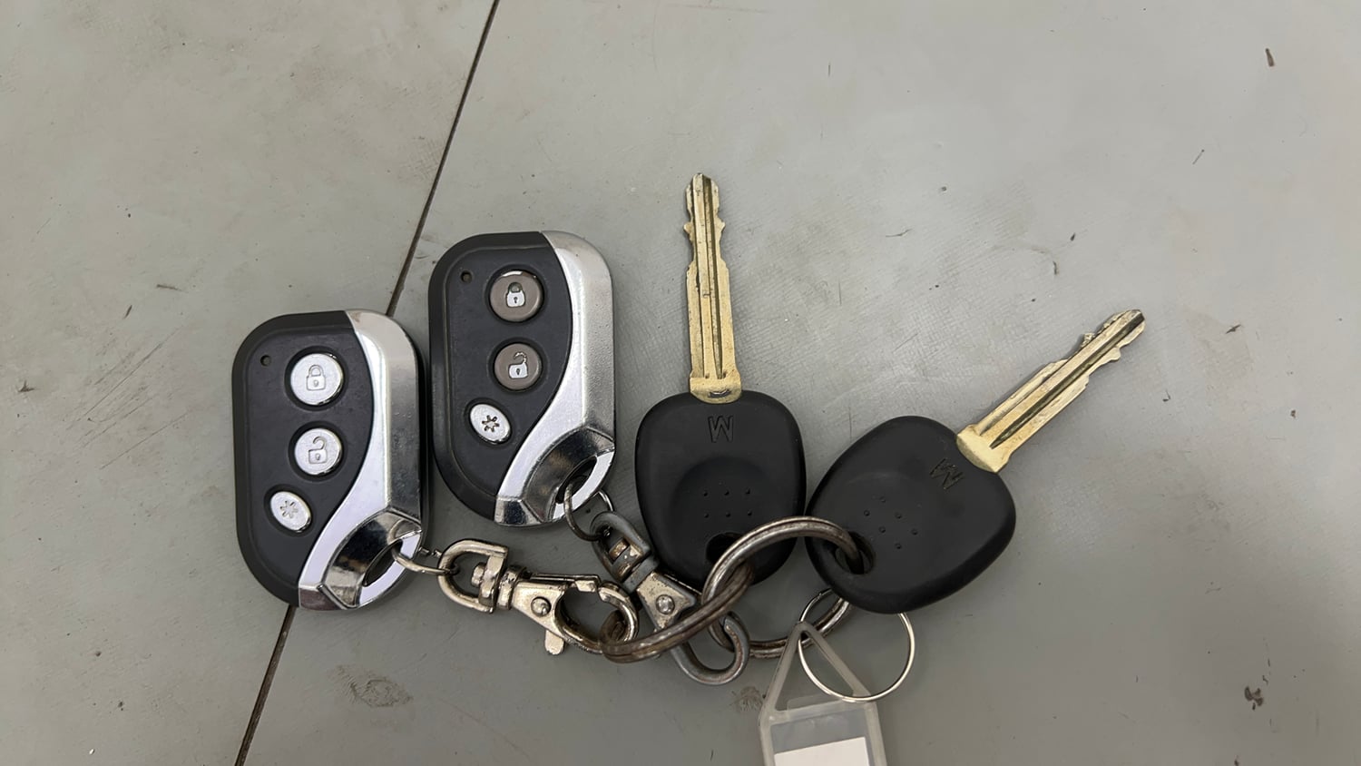 Used 2013 Hyundai i10 Sportz 1.2 AT Kappa2 Petrol Automatic extra CAR KEY VIEW