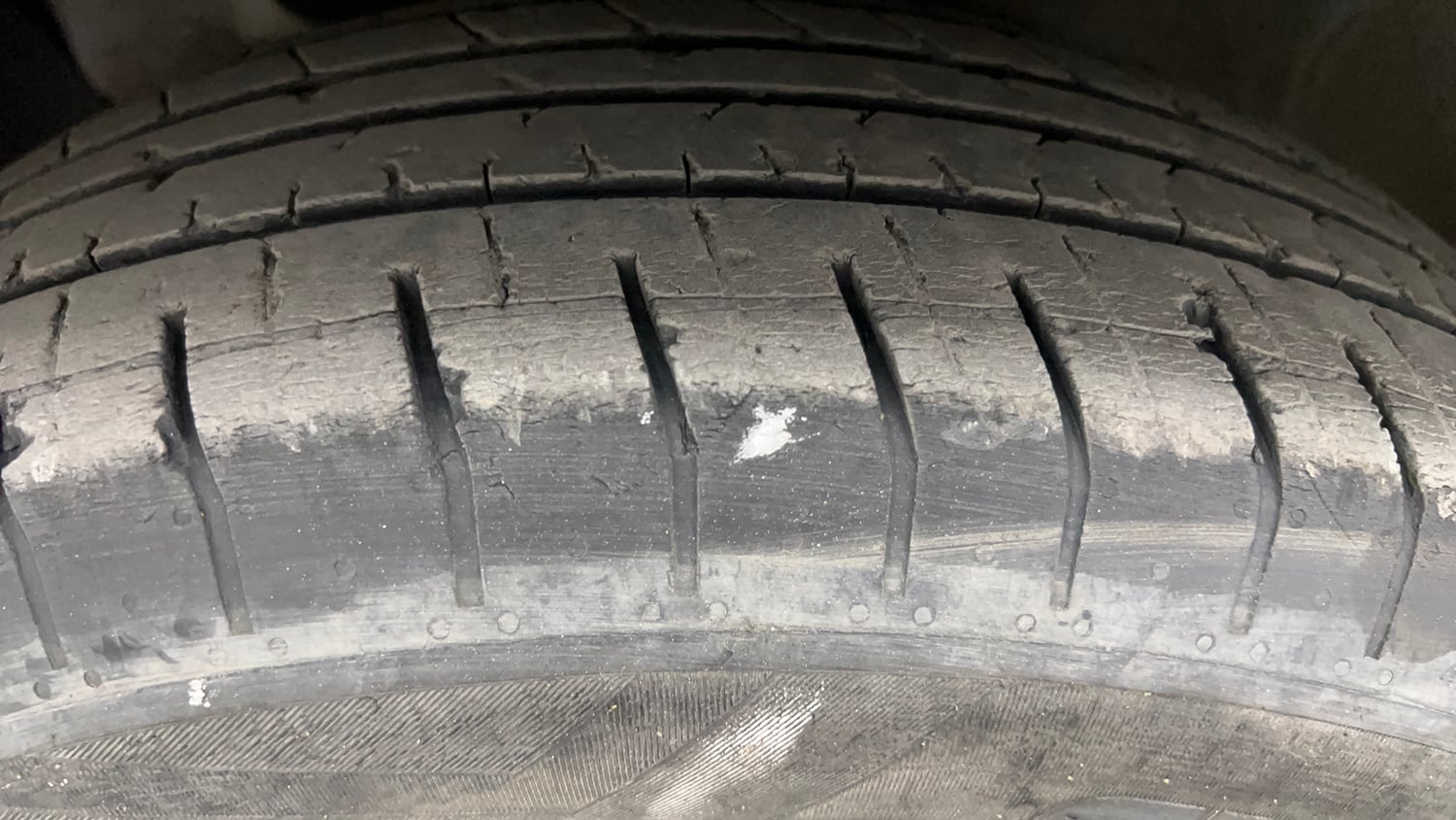 Used 2018 Hyundai Creta S 1.4 CRDi Diesel Manual tyres LEFT FRONT TYRE TREAD VIEW