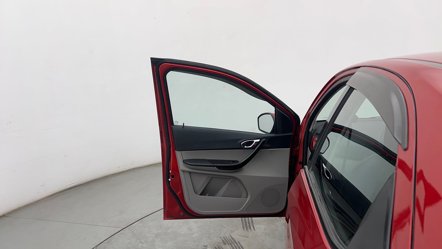 Used 2017 Tata Tiago Revotron XZ w/o Alloy Petrol Manual interior LEFT FRONT DOOR OPEN VIEW